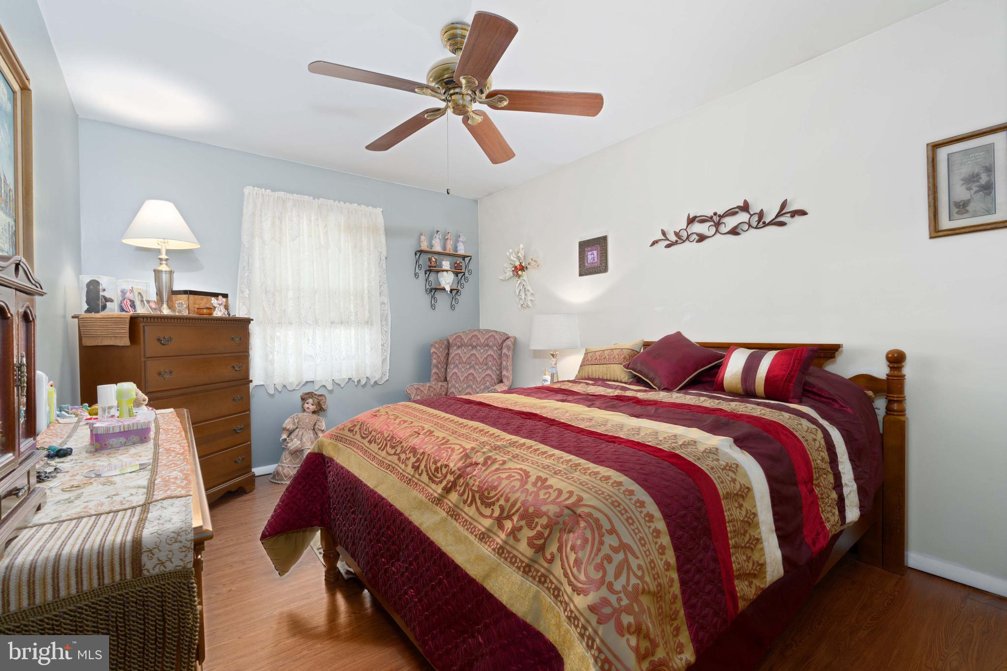 MOUNTAIN VIEW ESTATES - Residential