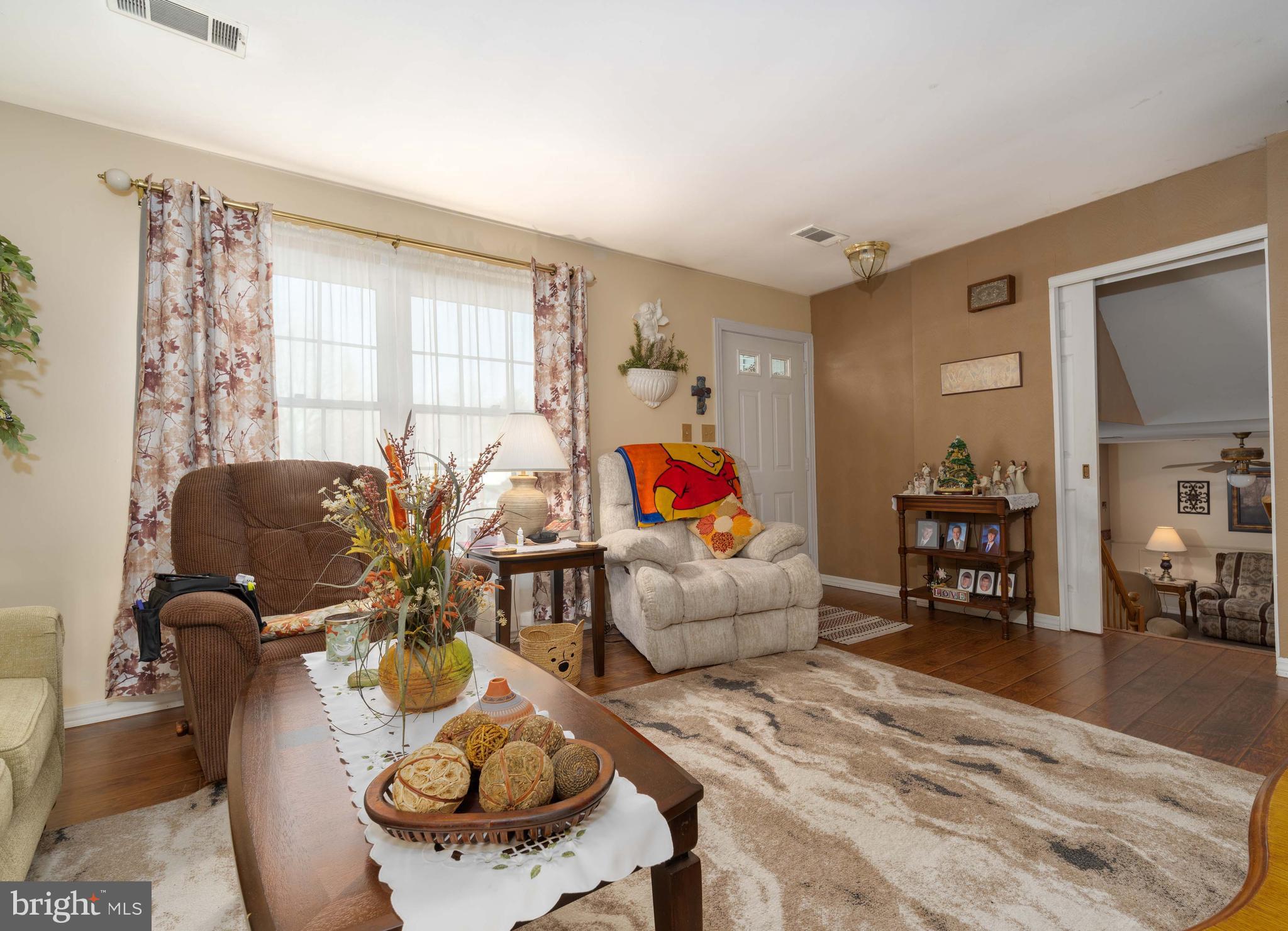 MOUNTAIN VIEW ESTATES - Residential