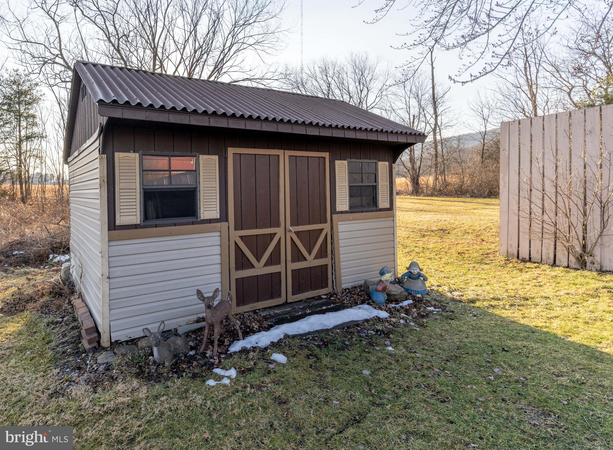 MOUNTAIN VIEW ESTATES - Residential