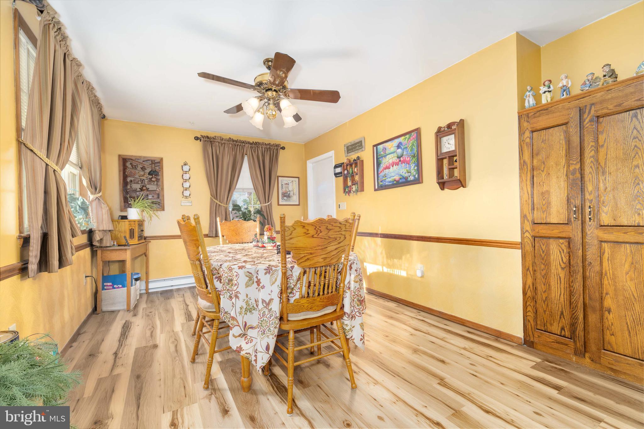 MOUNTAIN VIEW ESTATES - Residential