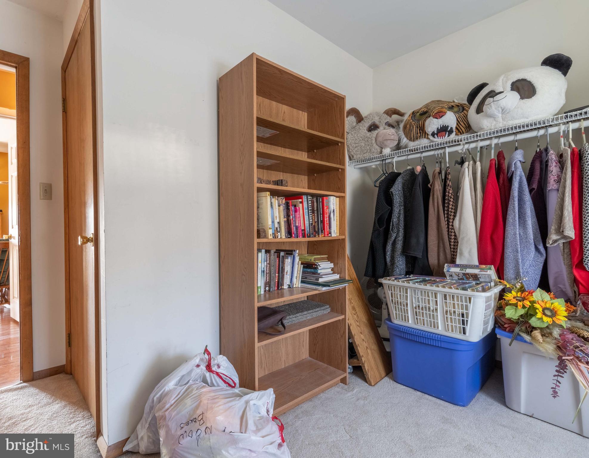 MOUNTAIN VIEW ESTATES - Residential