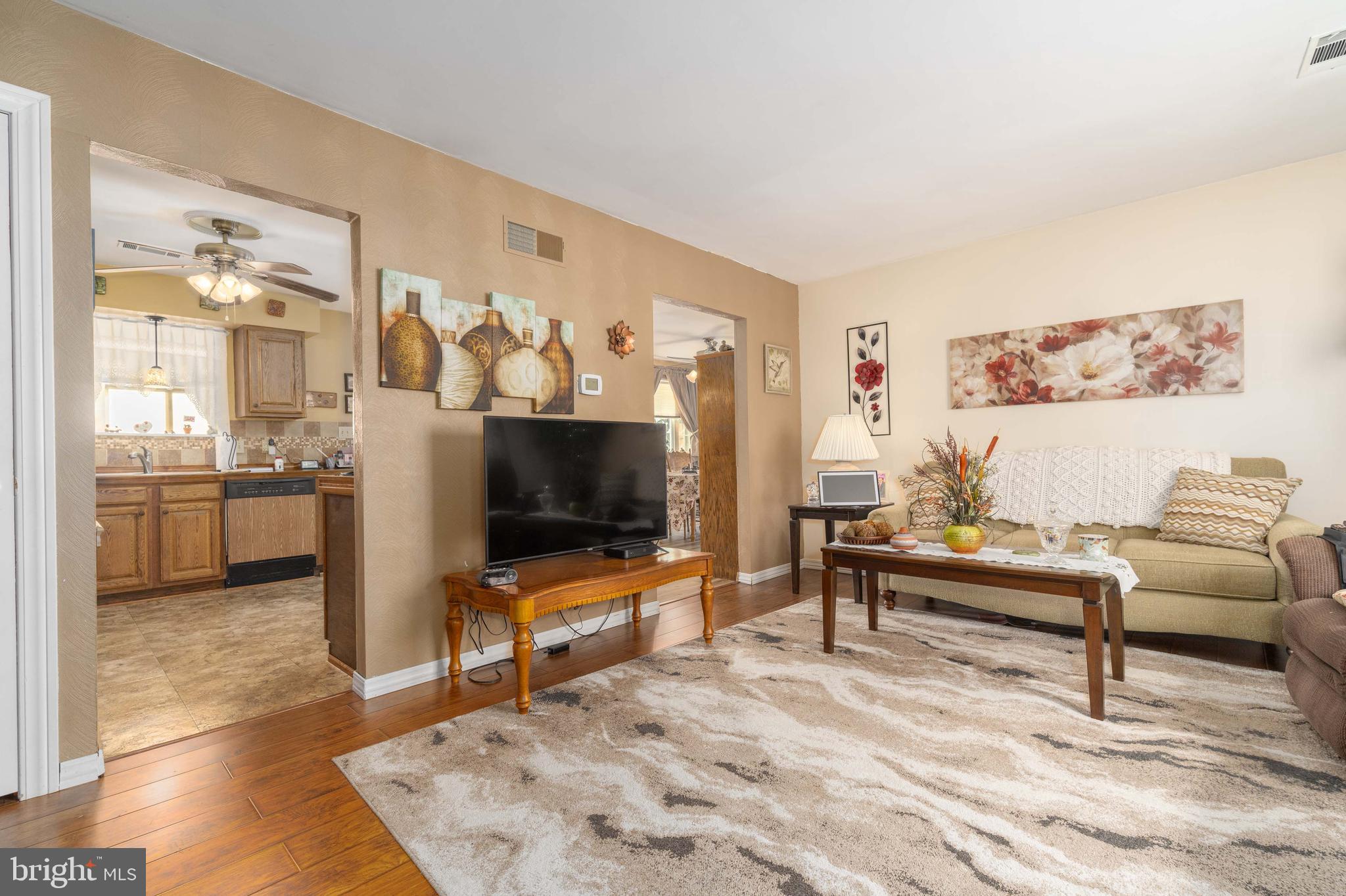 MOUNTAIN VIEW ESTATES - Residential