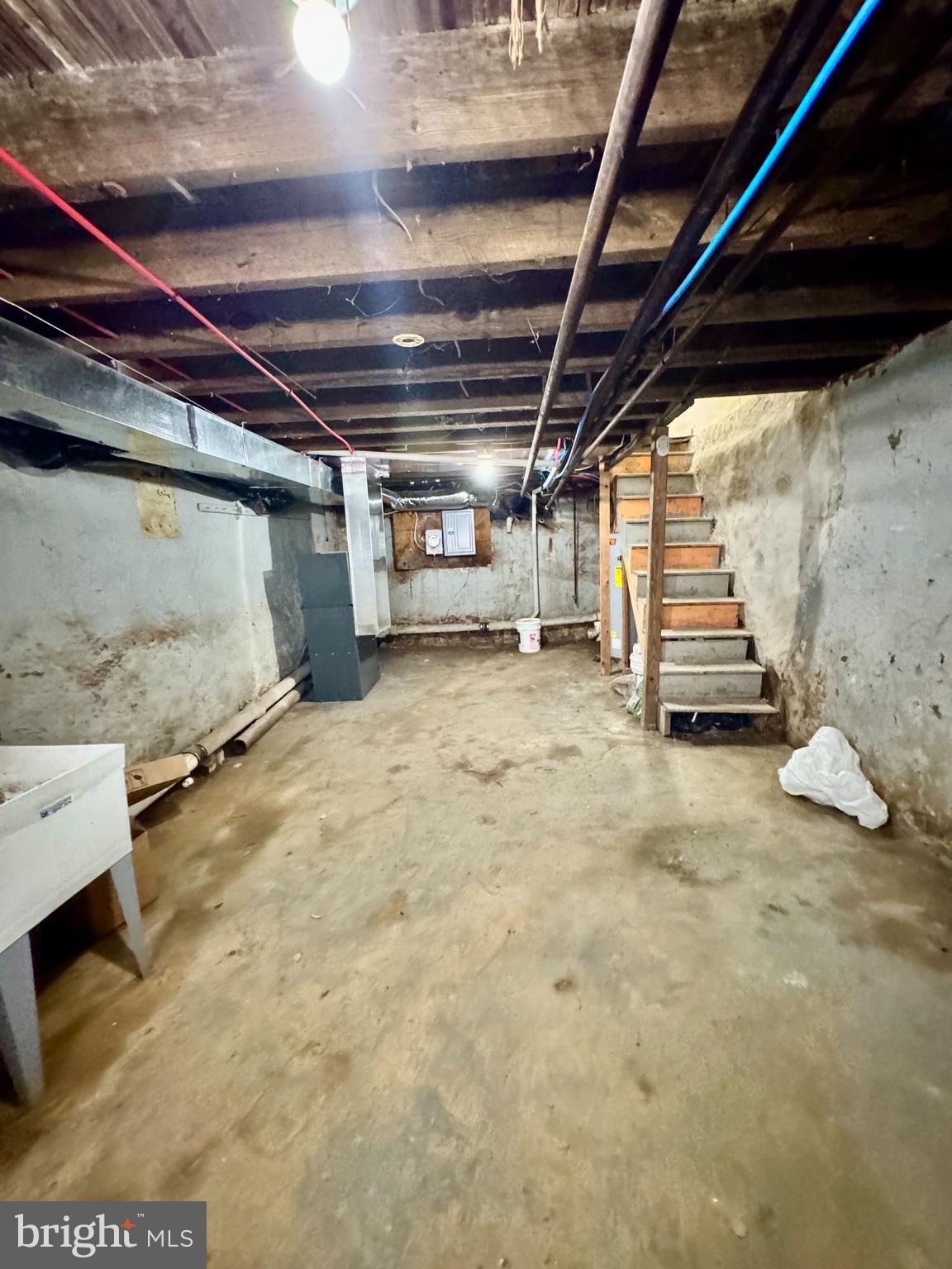 KENSINGTON - Residential Lease