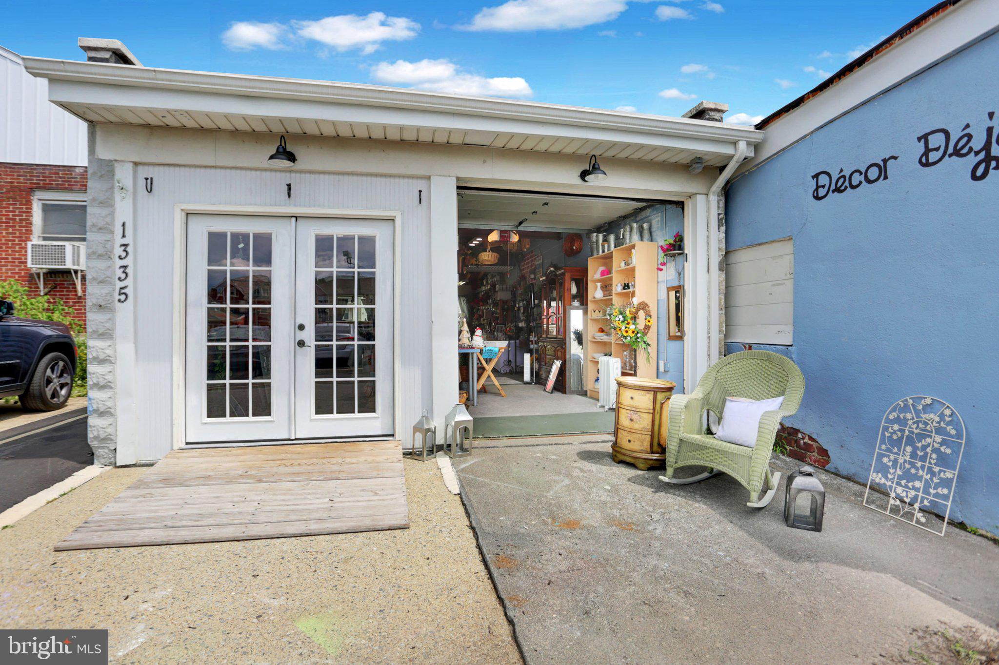 1335 CENTER STREET