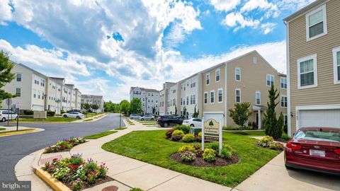Condo For Sale - 17143 Gibson Mill Road<br/> DUMFRIES, VA 22026