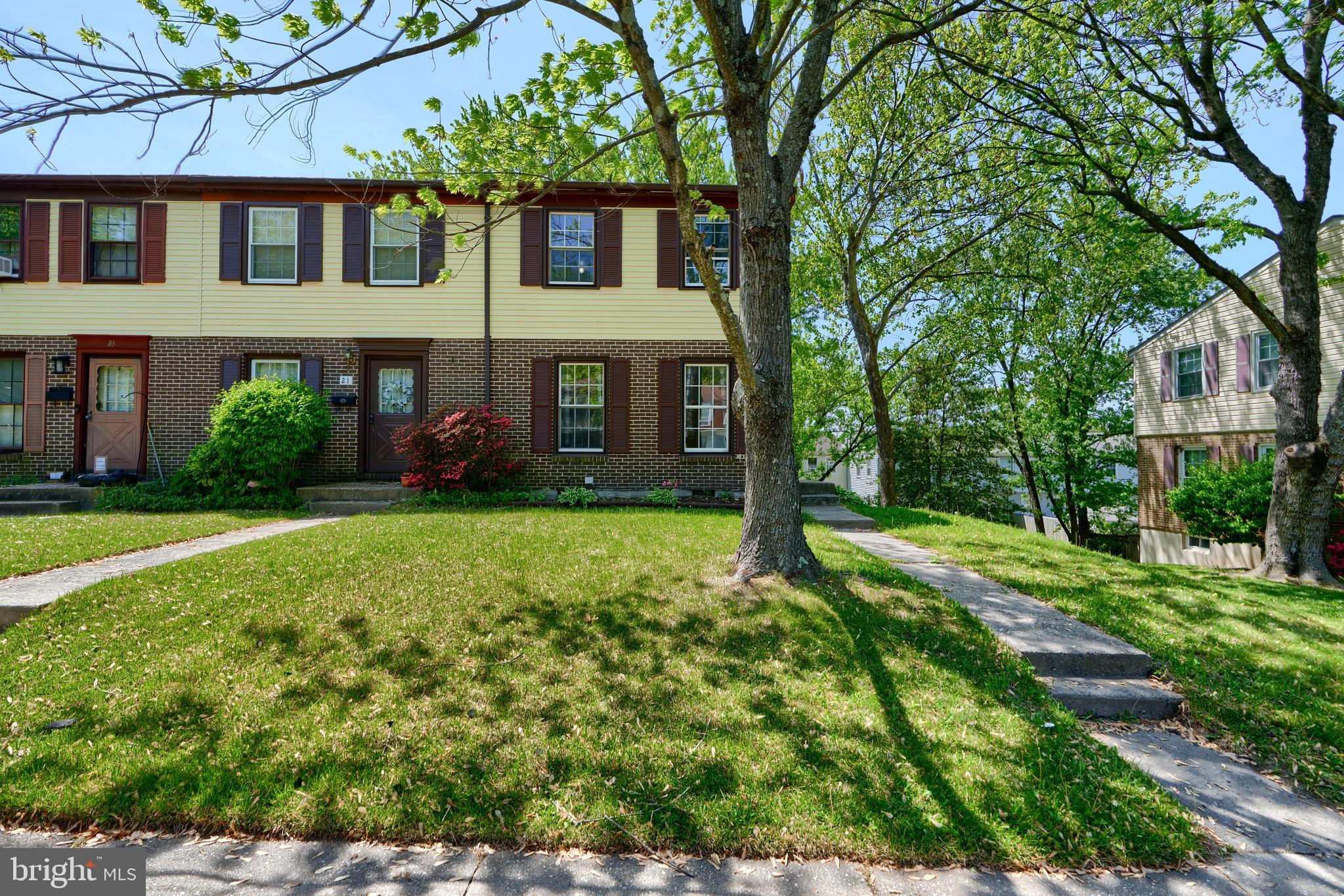 19 MELKEN COURT 5J