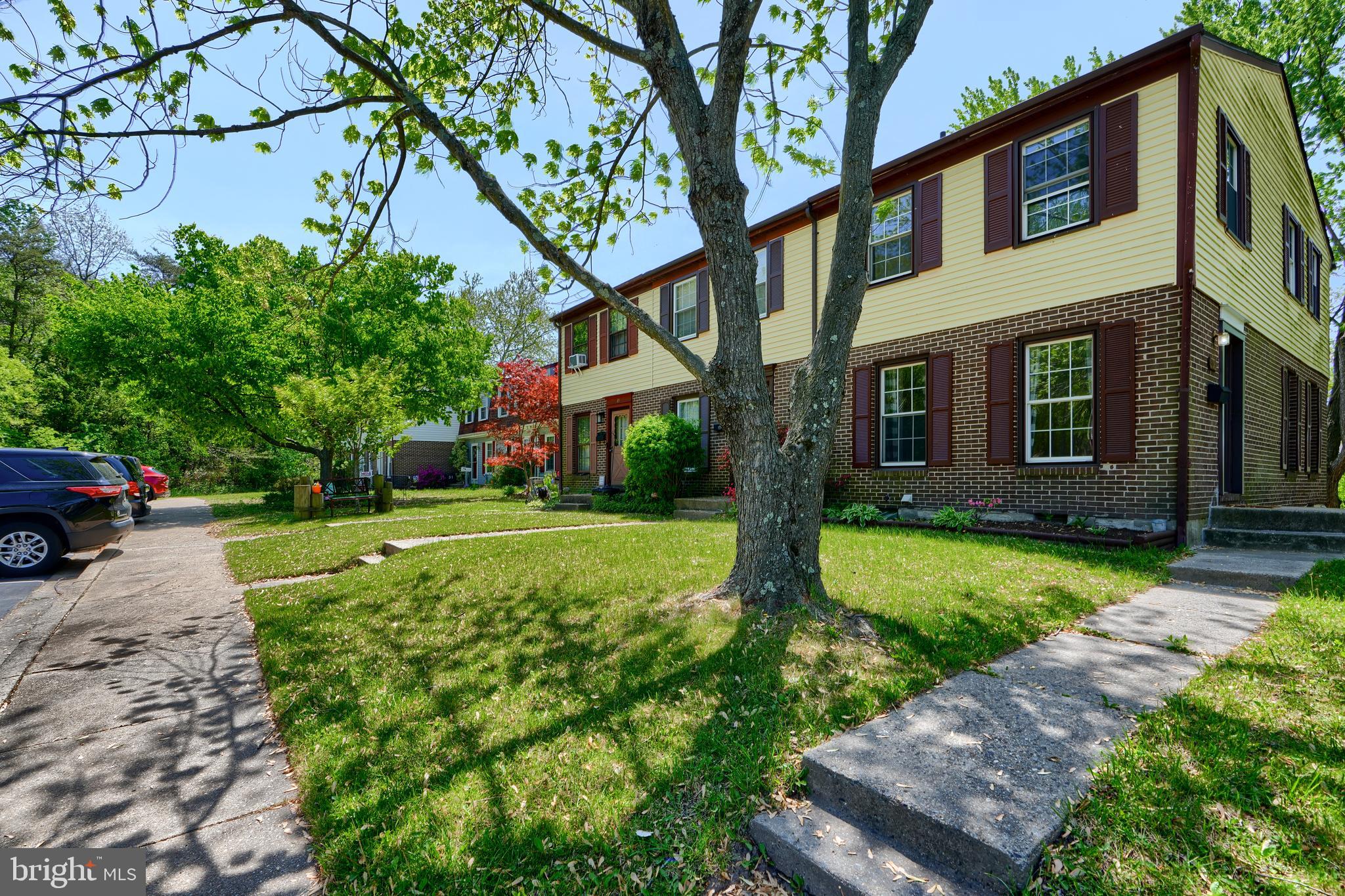 19 MELKEN COURT 5J