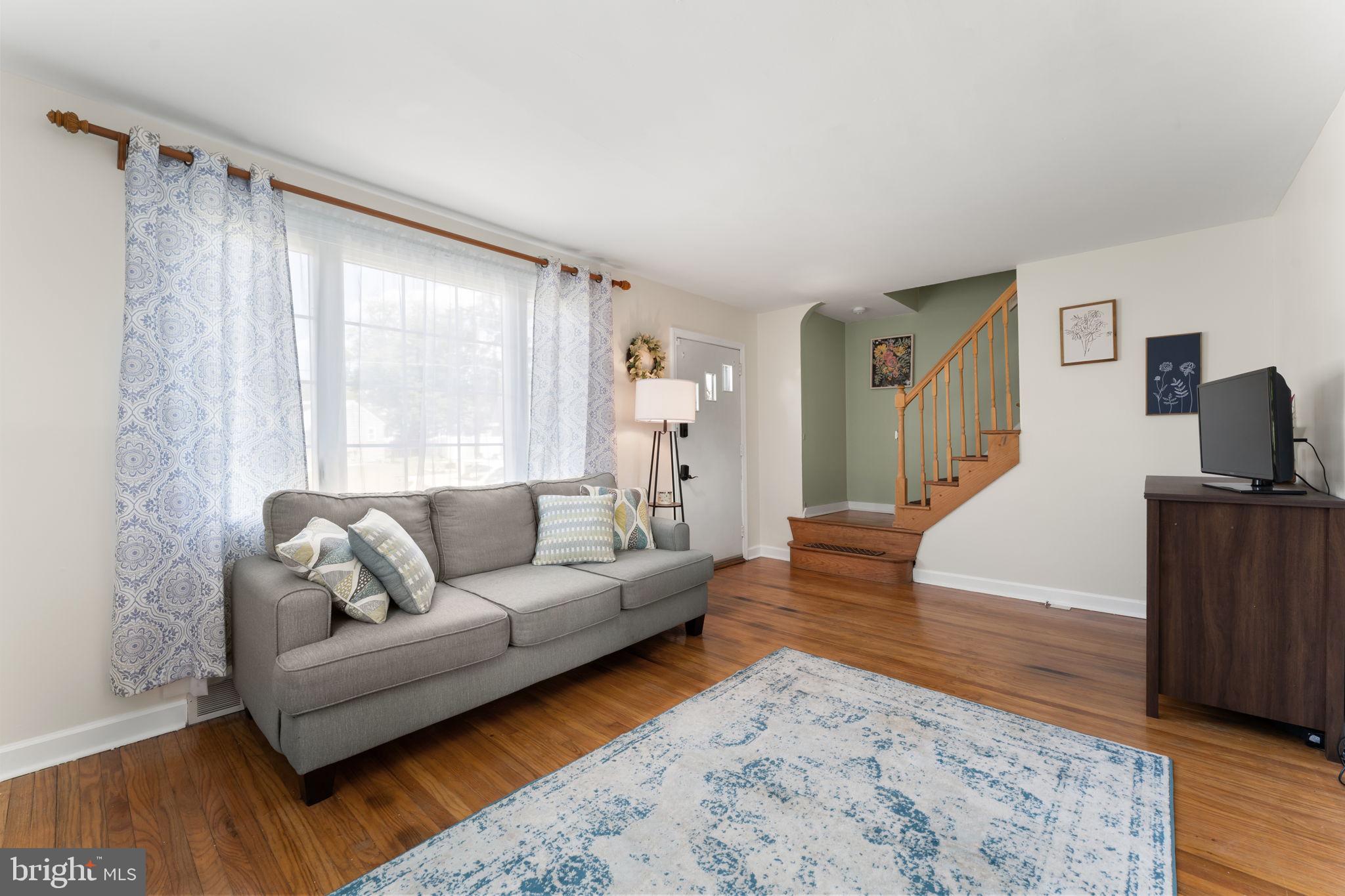 Property Search 512 CLOVERDALE ROAD