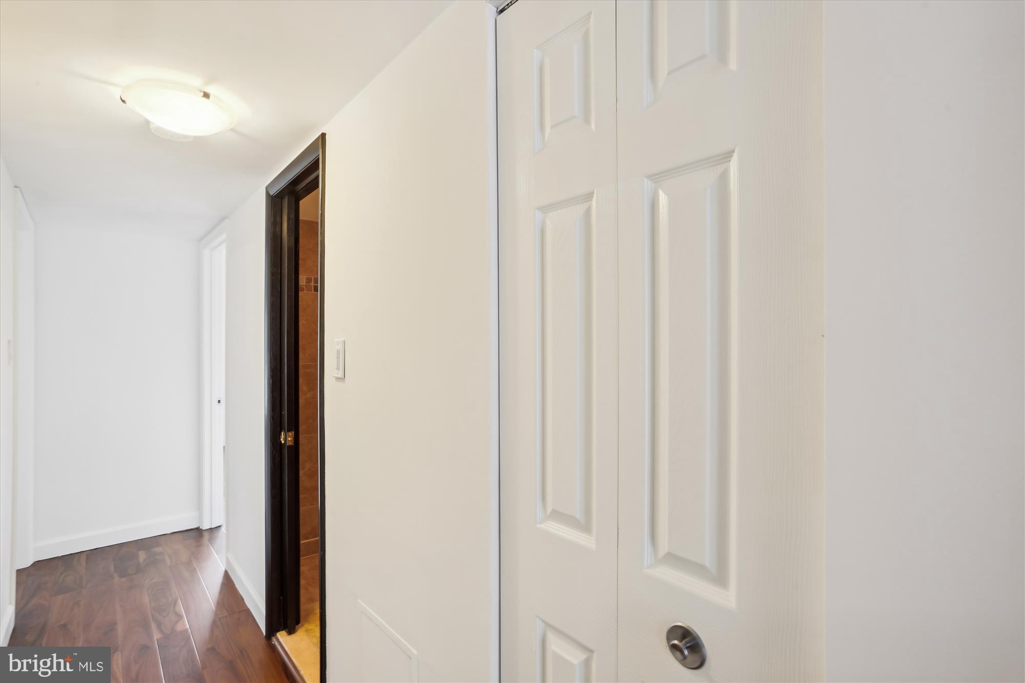 ROCKVILLE - Residential