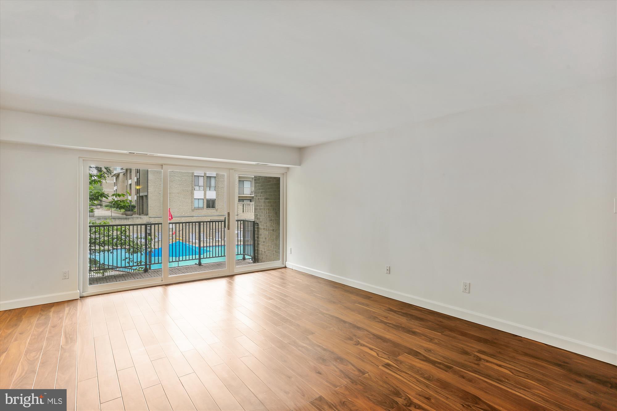 ROCKVILLE - Residential