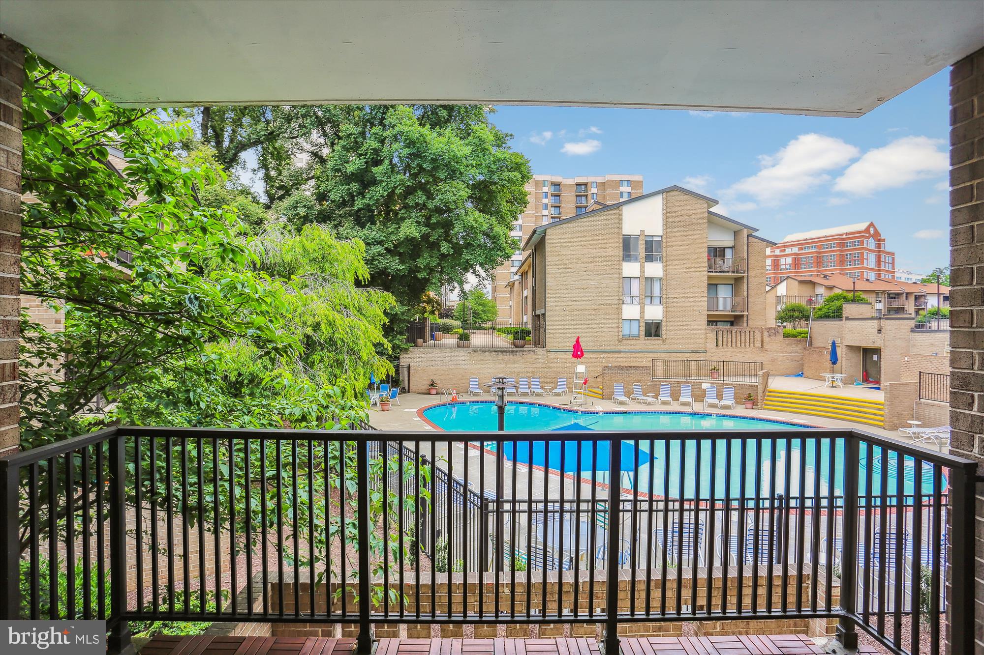 ROCKVILLE - Residential