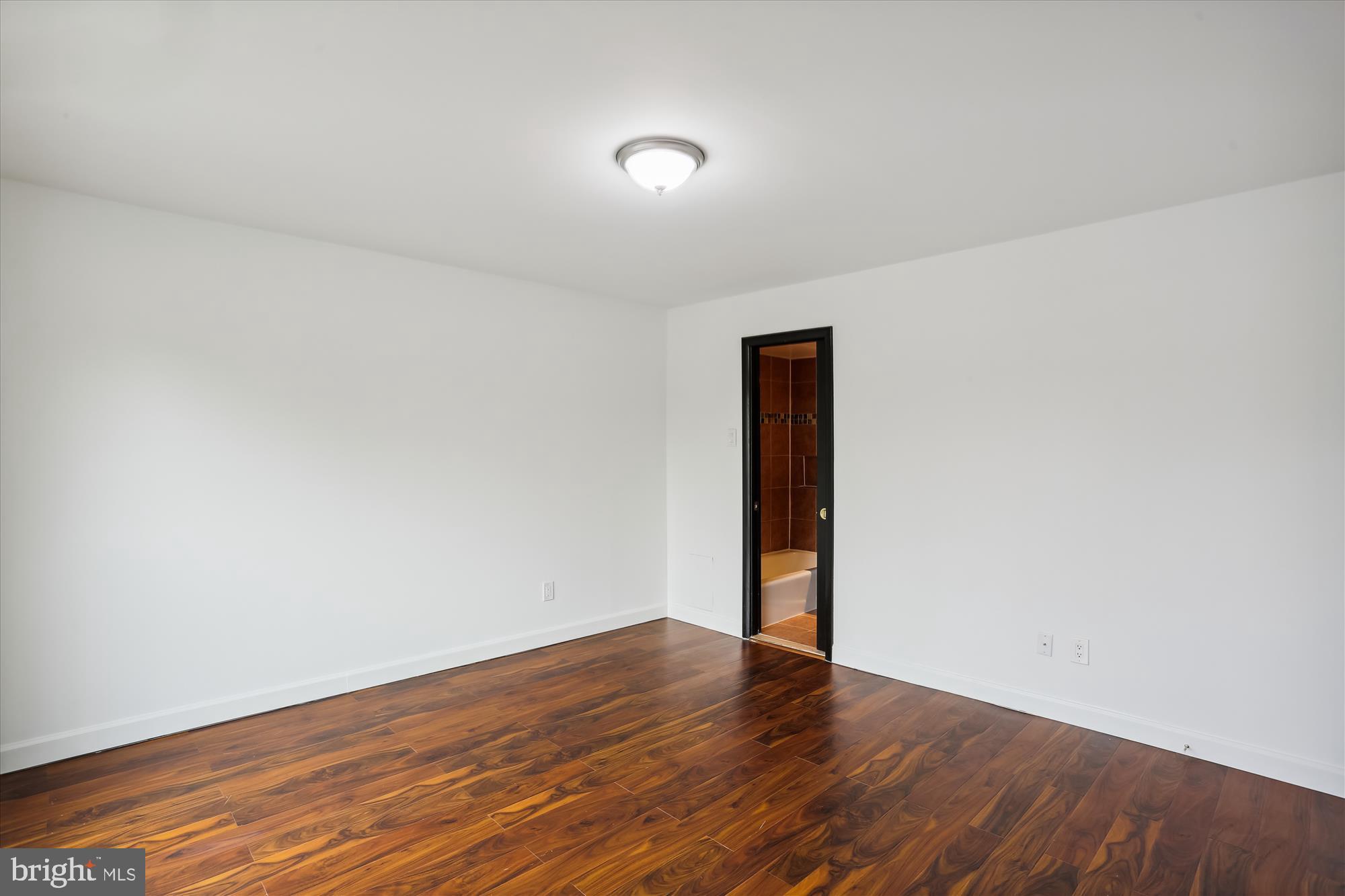 ROCKVILLE - Residential