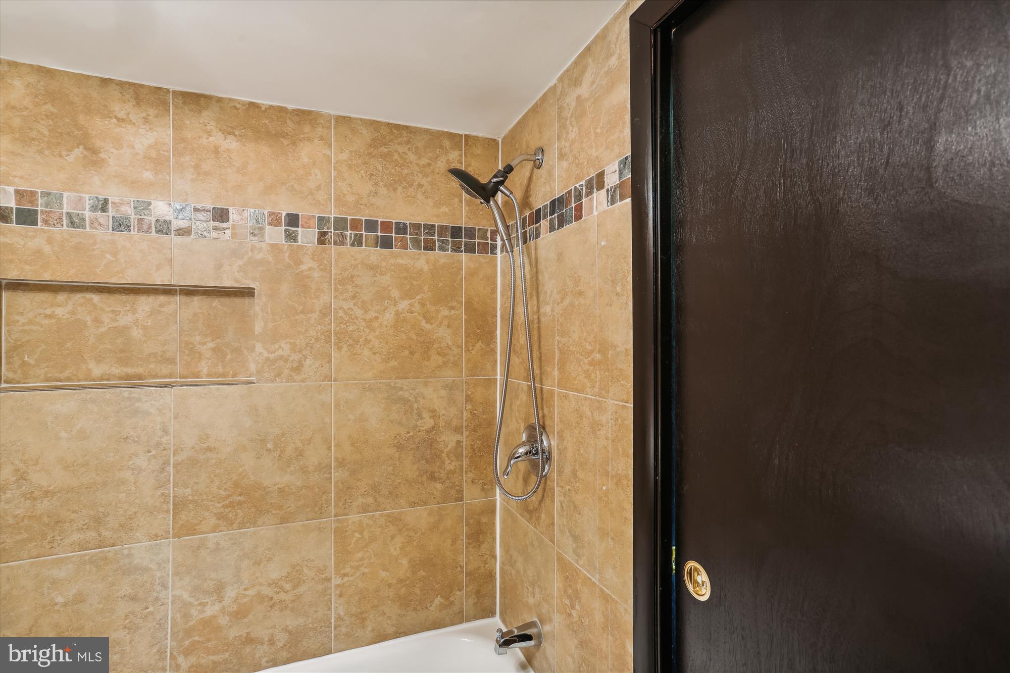 ROCKVILLE - Residential