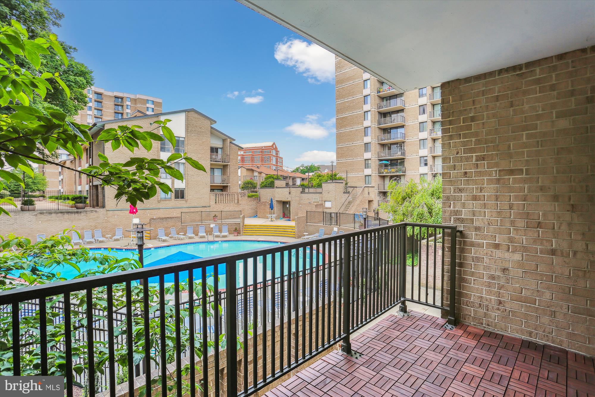 ROCKVILLE - Residential