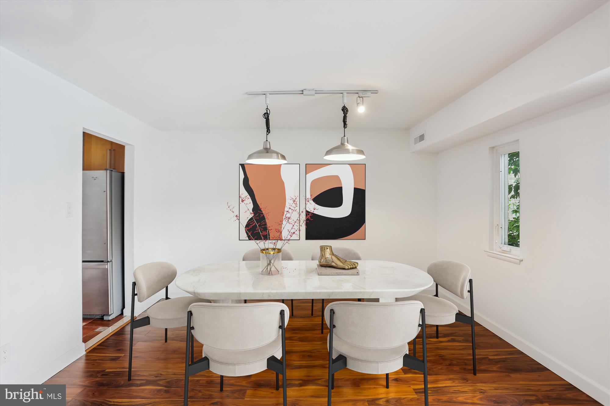 ROCKVILLE - Residential