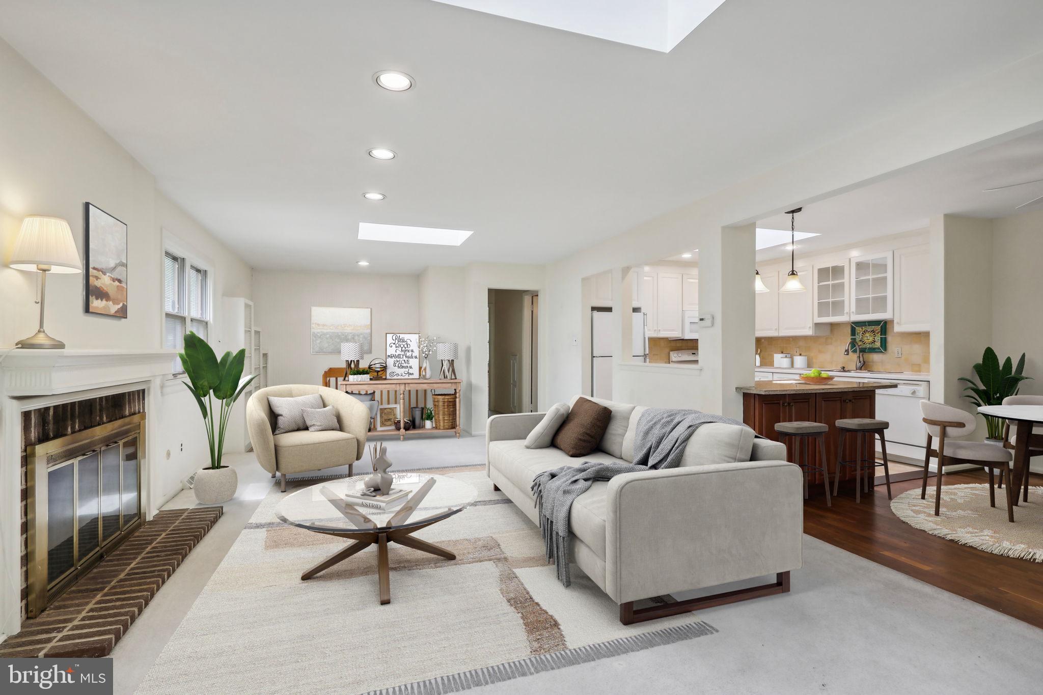 CHESTNUT HILL - Residential