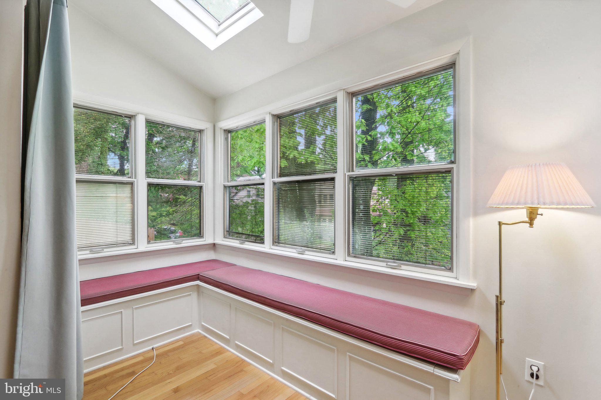 CHESTNUT HILL - Residential