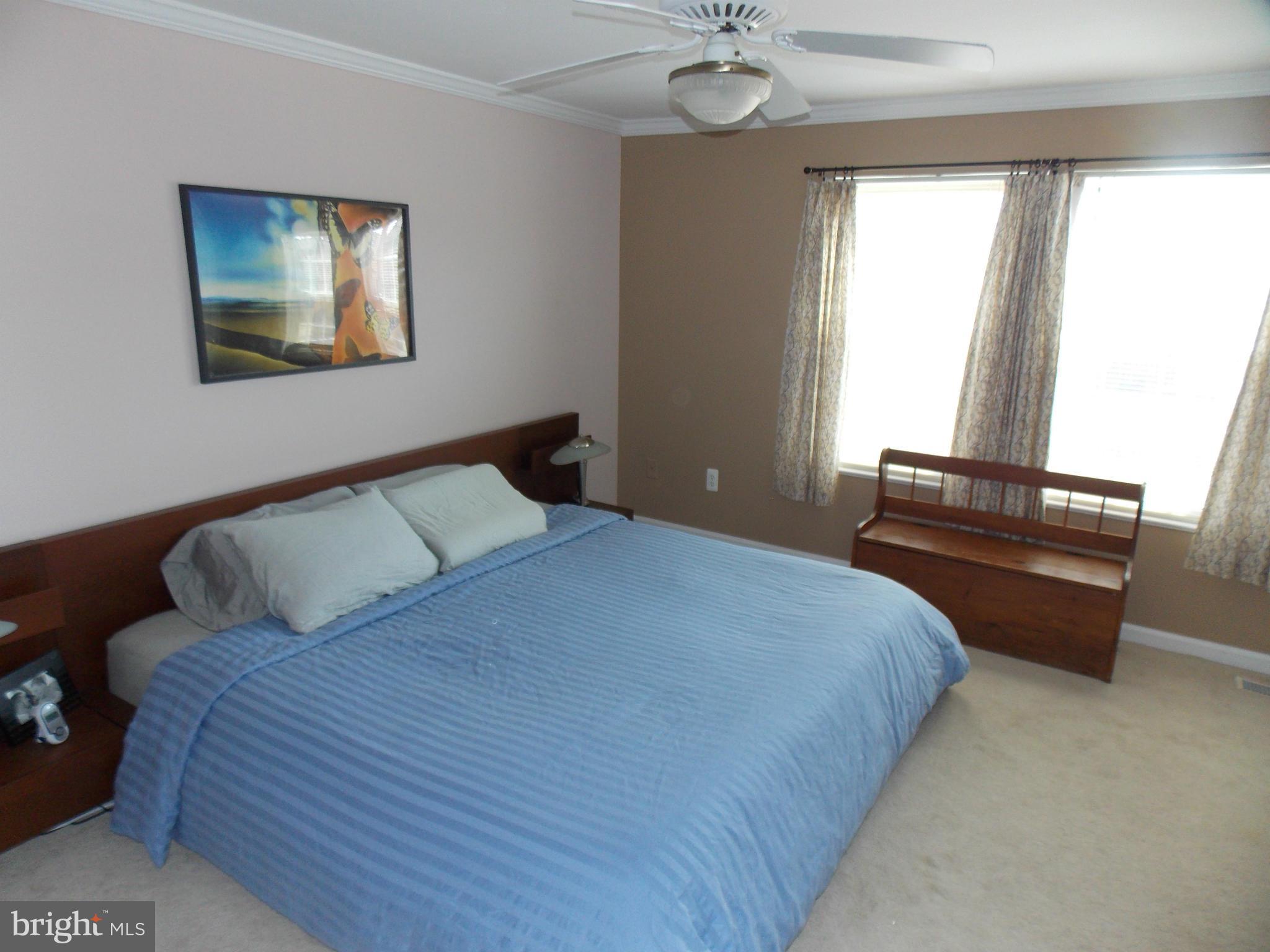 ASHBURN FARM - Residential