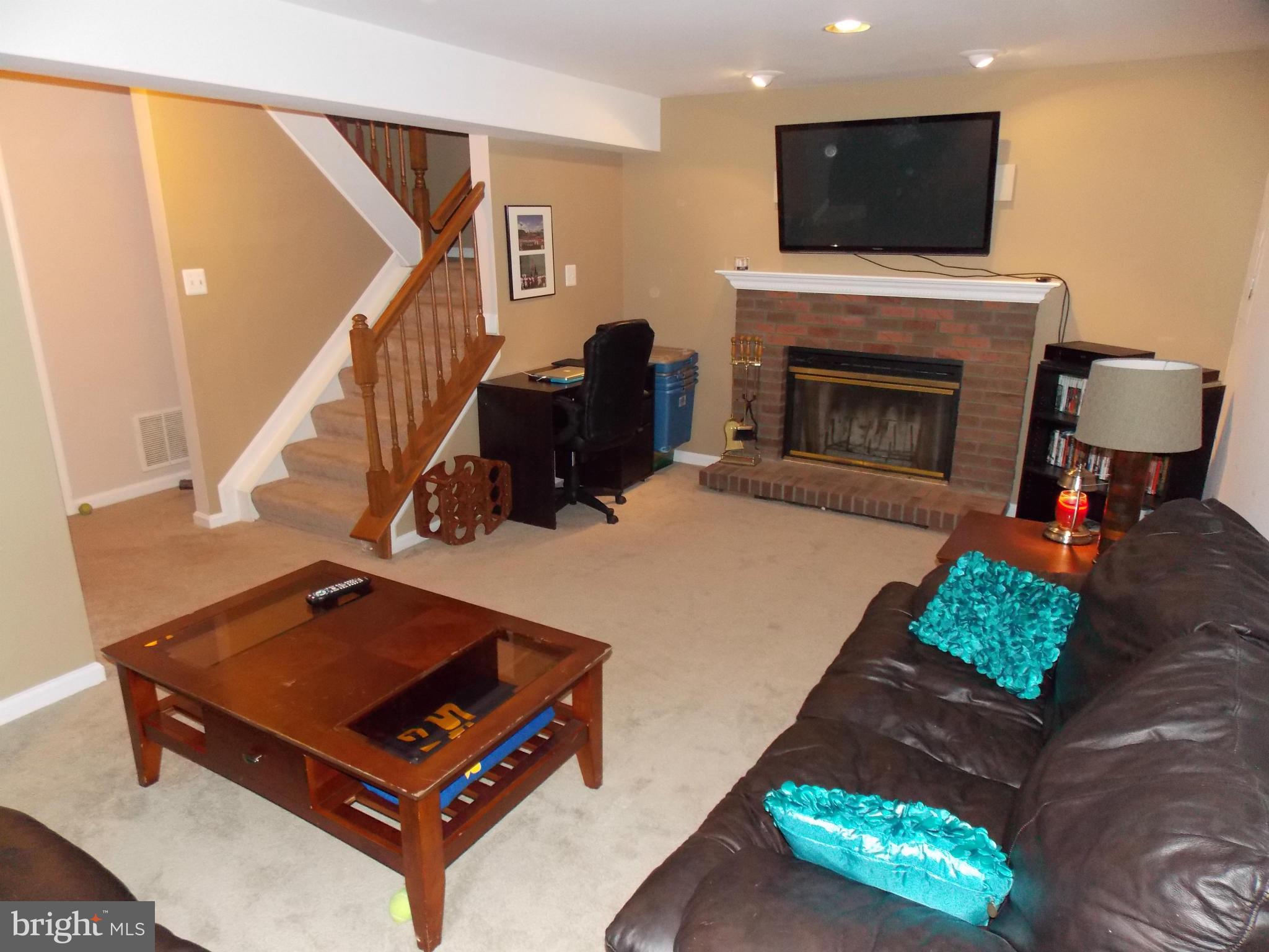 ASHBURN FARM - Residential