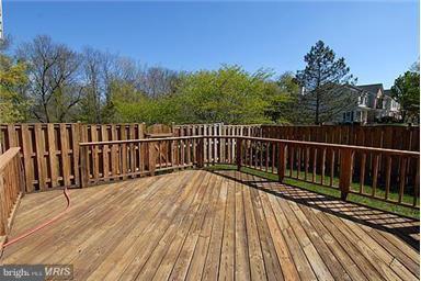 ASHBURN FARM - Residential