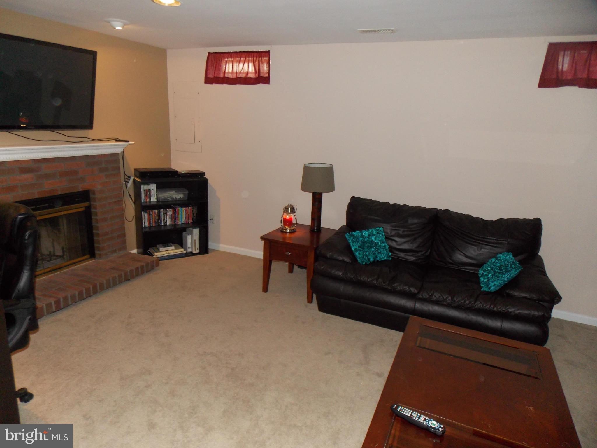 ASHBURN FARM - Residential