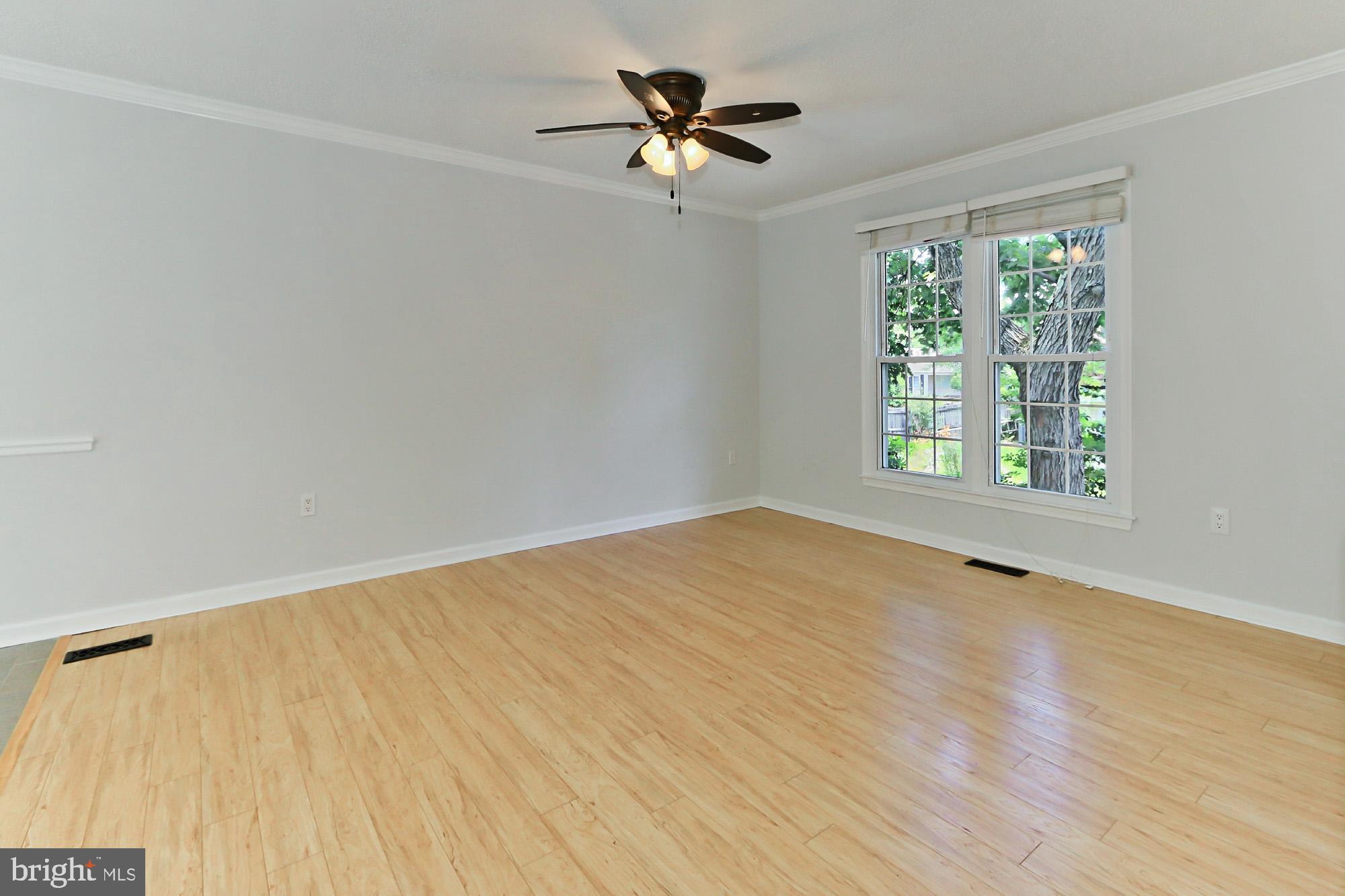 STONEYBROOKE - Residential