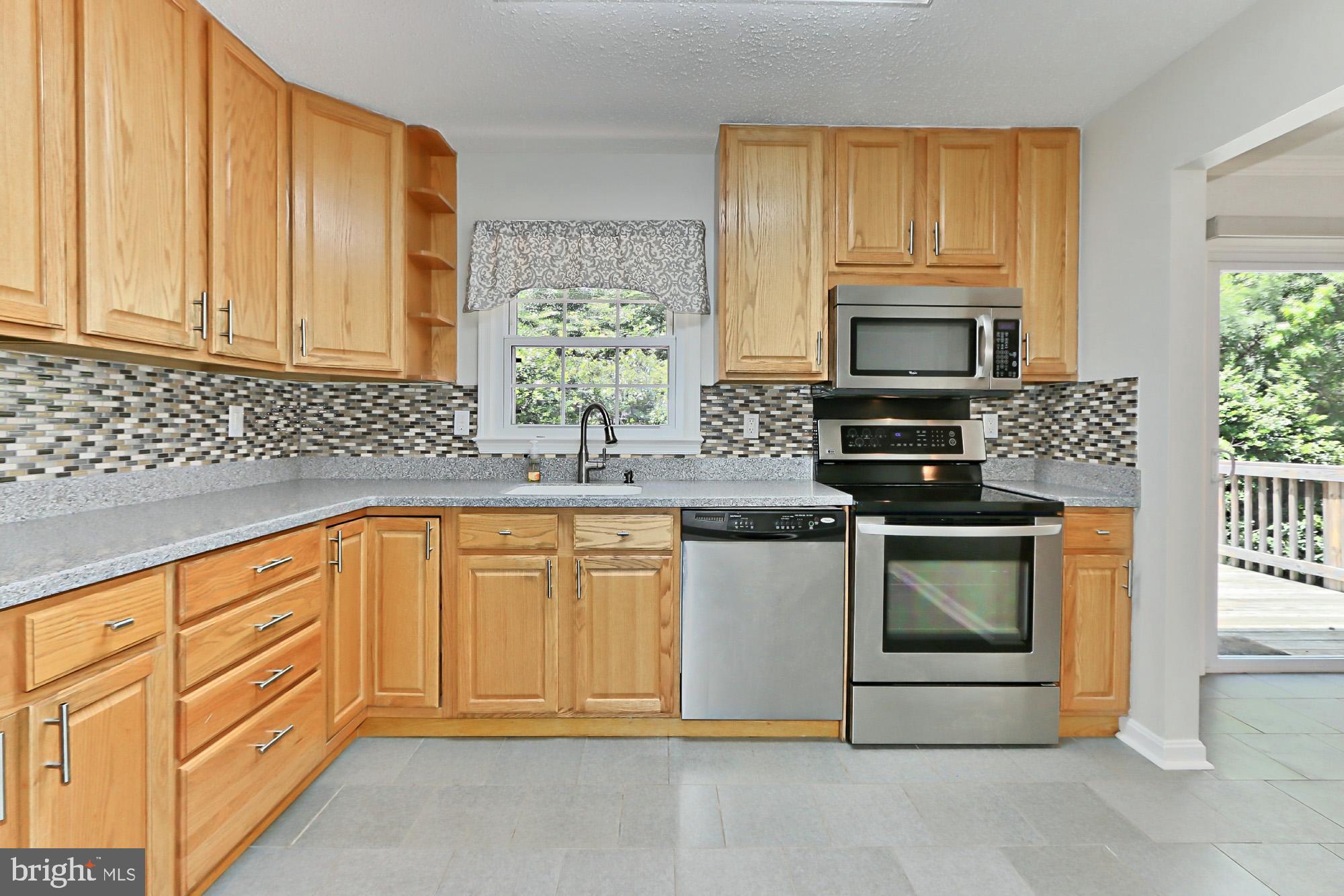 STONEYBROOKE - Residential