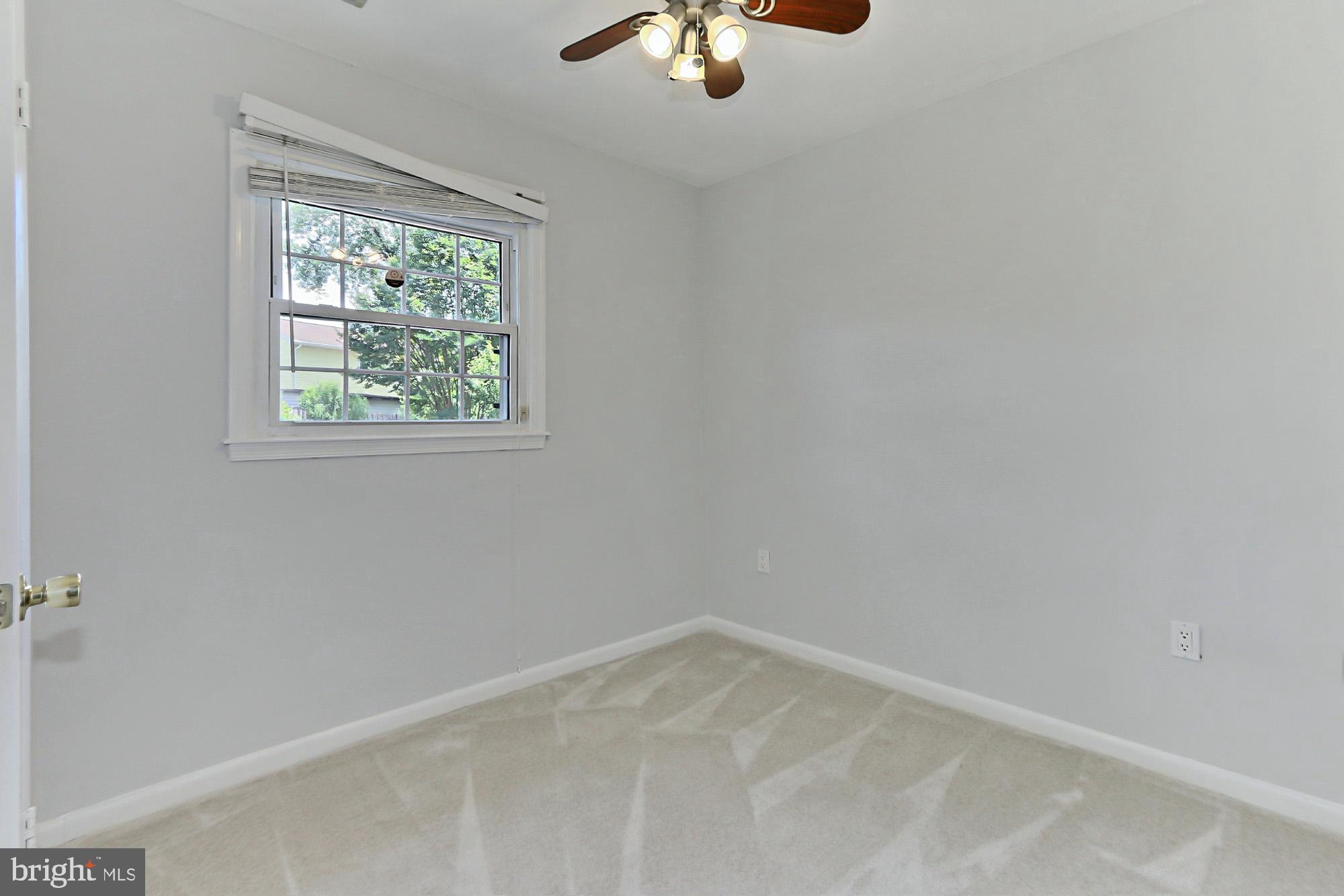 STONEYBROOKE - Residential