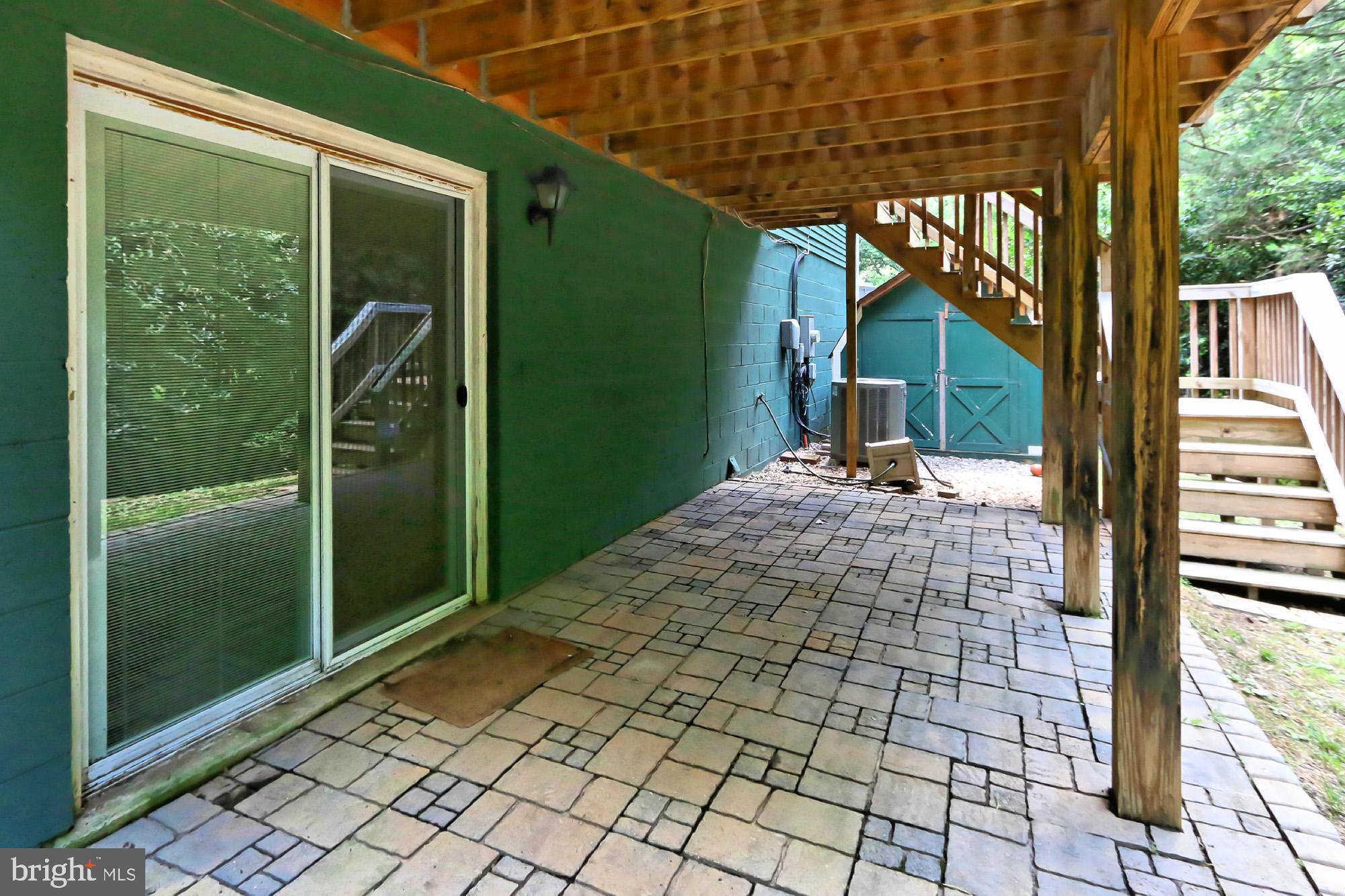 STONEYBROOKE - Residential