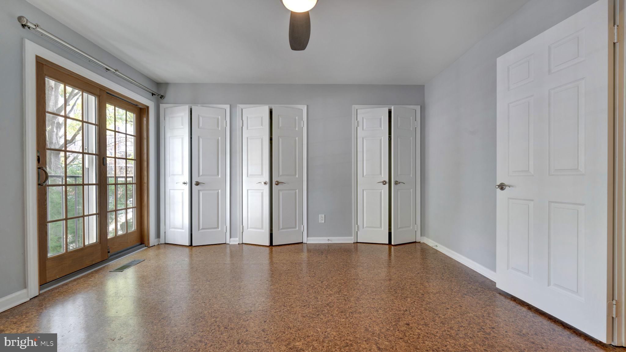 1032 RANDOLPH STREET