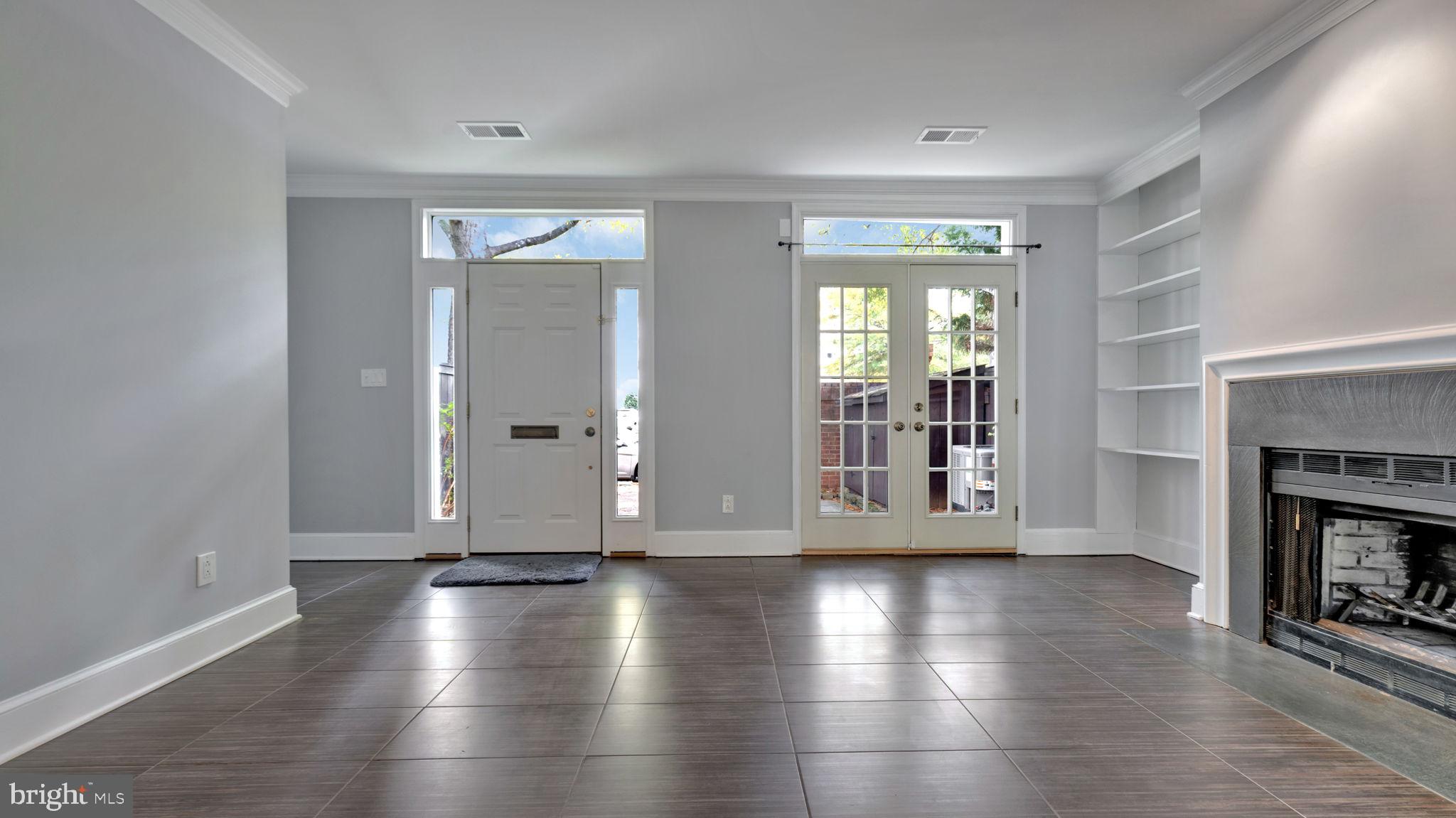 RANDOLPH SQUARE - Residential Lease