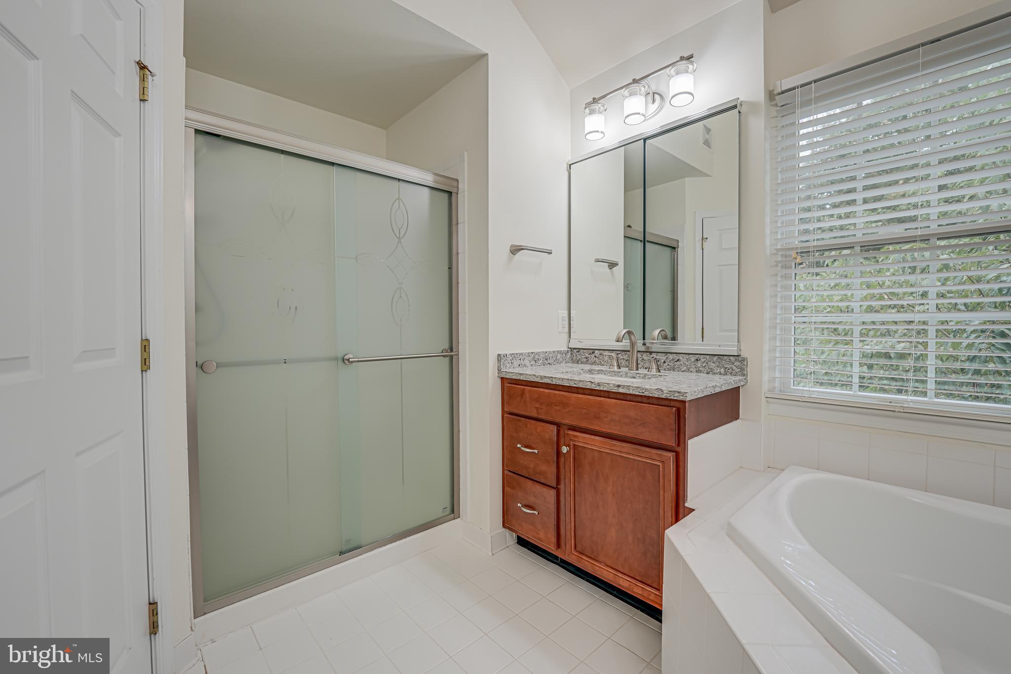 DOMINION VALLEY COUNTRY CLUB - Residential