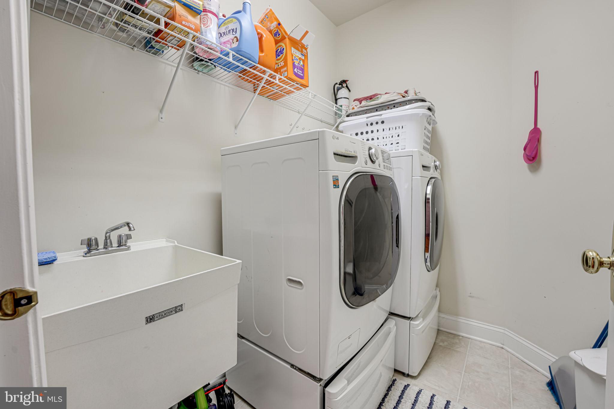 DOMINION VALLEY COUNTRY CLUB - Residential