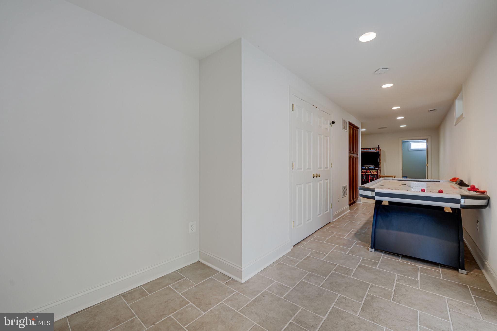 DOMINION VALLEY COUNTRY CLUB - Residential