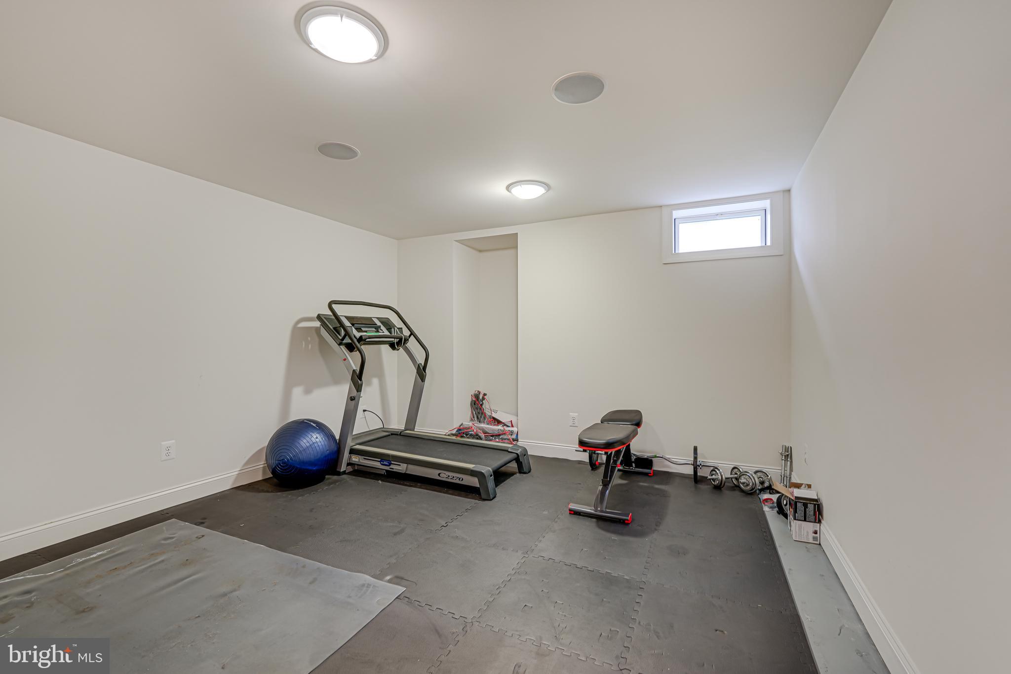 DOMINION VALLEY COUNTRY CLUB - Residential