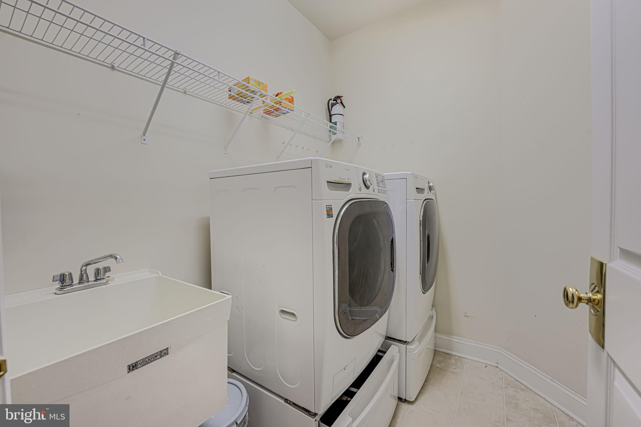 DOMINION VALLEY COUNTRY CLUB - Residential