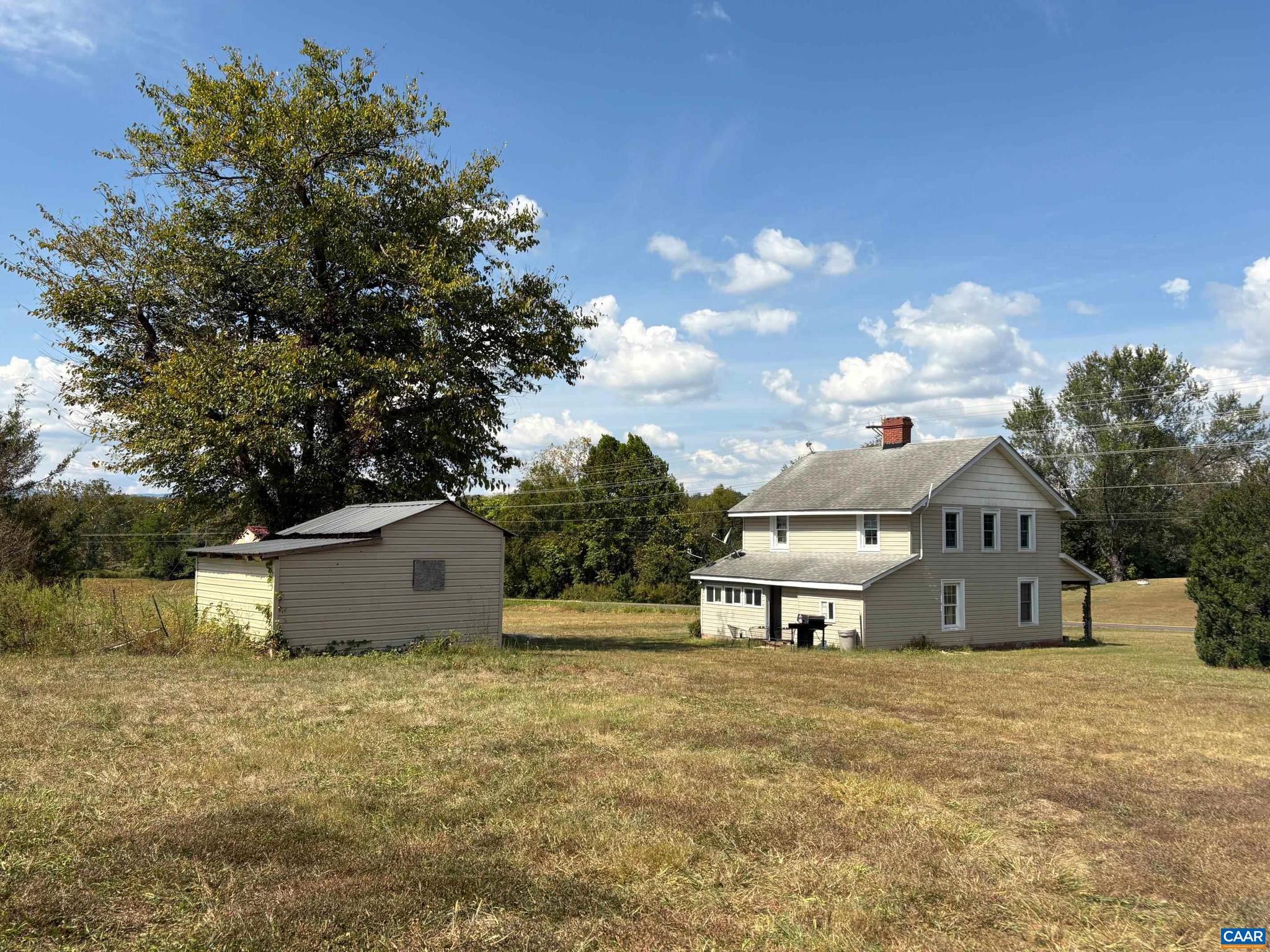 5912 & 5928, 2 W HOOVER RD