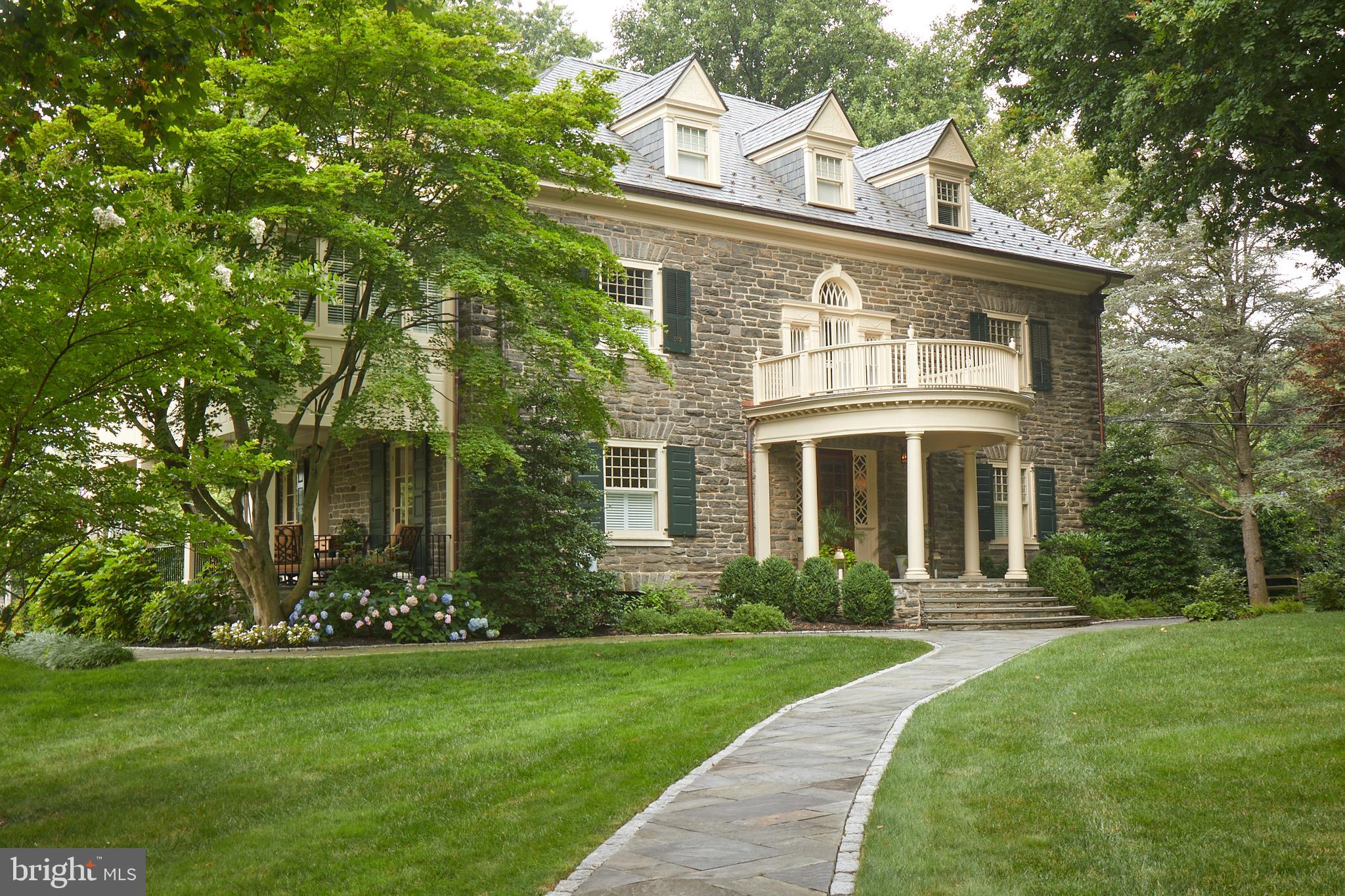CHESTNUT HILL - Residential