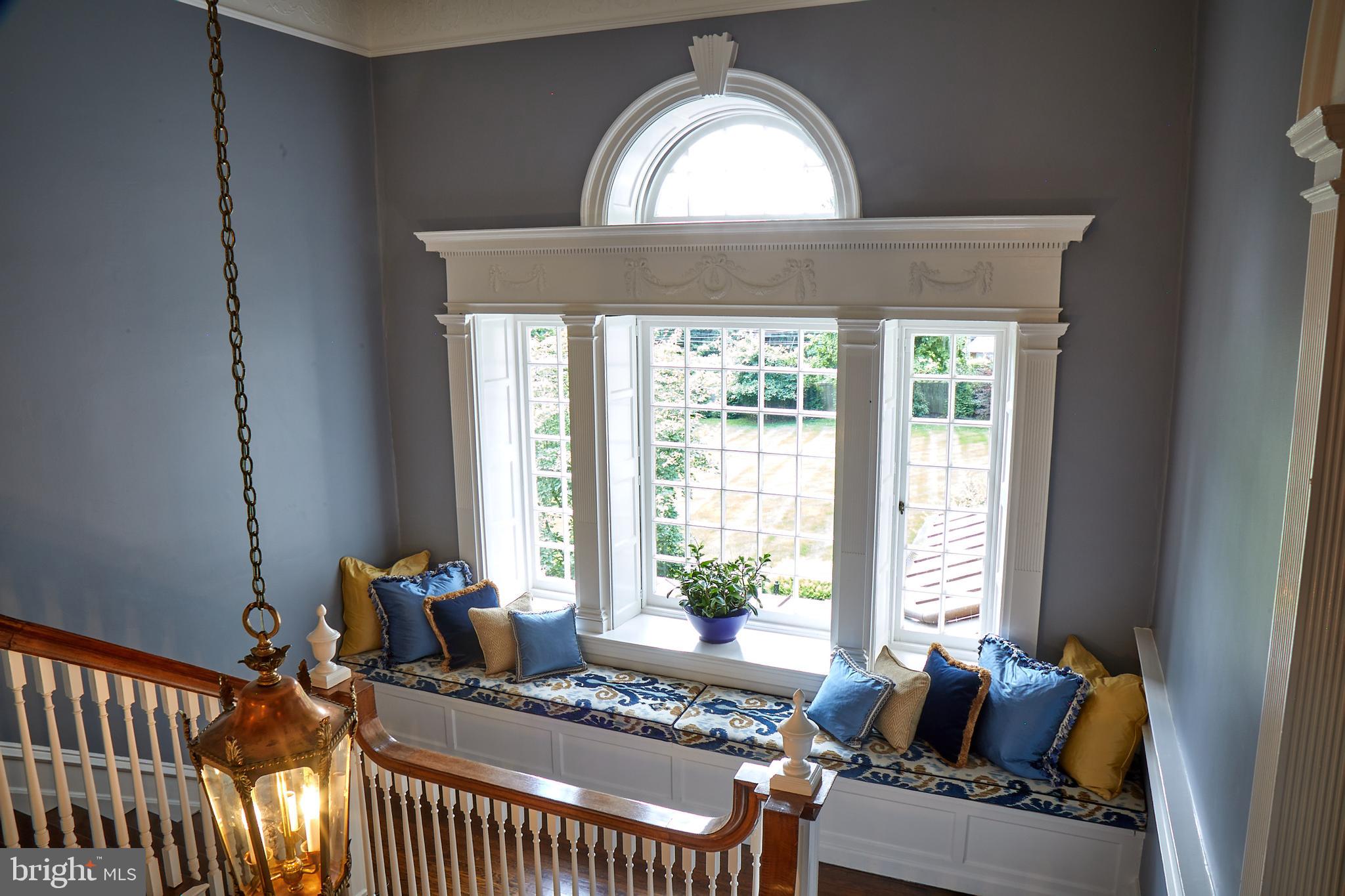 CHESTNUT HILL - Residential