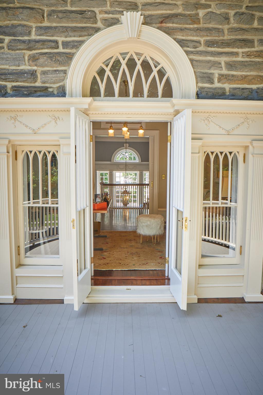 CHESTNUT HILL - Residential