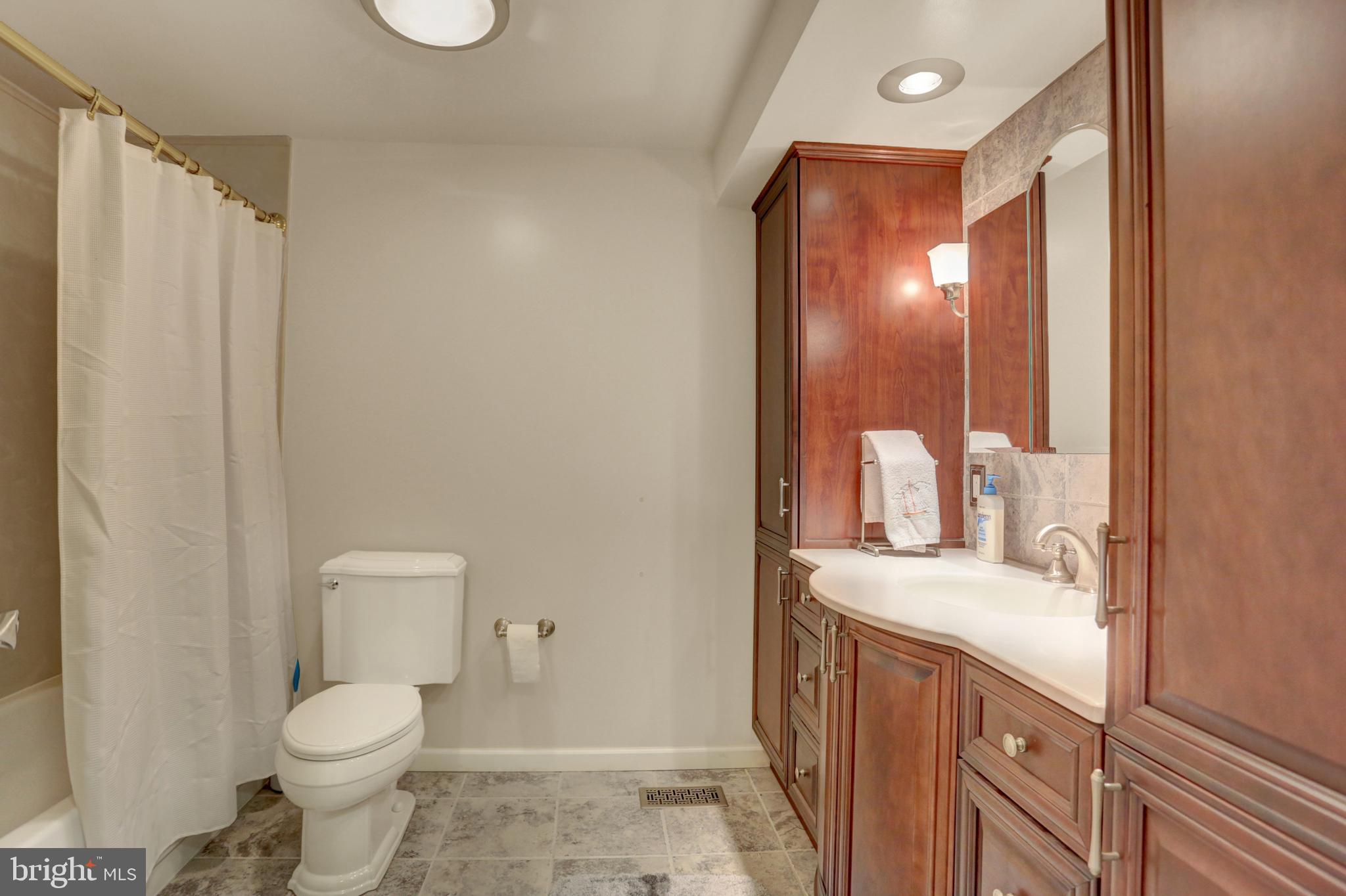 HERITAGE FARMS - Residential