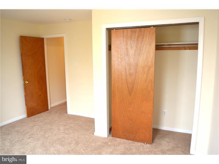 POINT BREEZE - Residential Lease