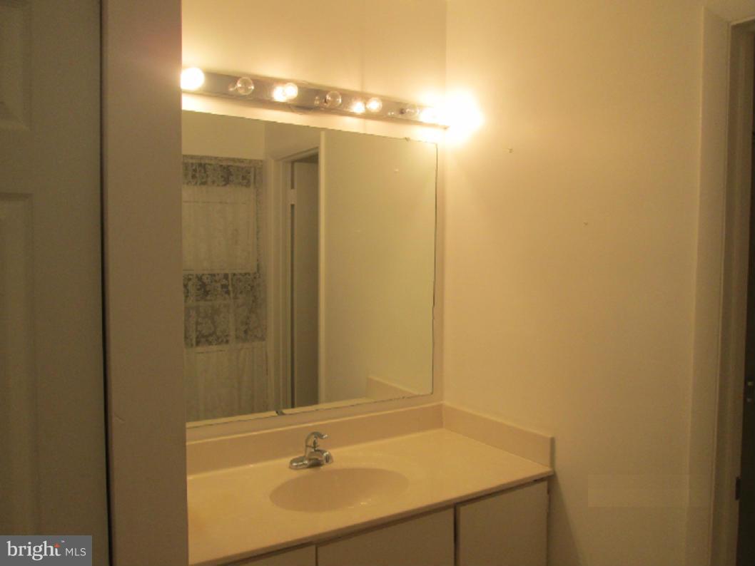 PARK HEIGHTS - Residential Lease