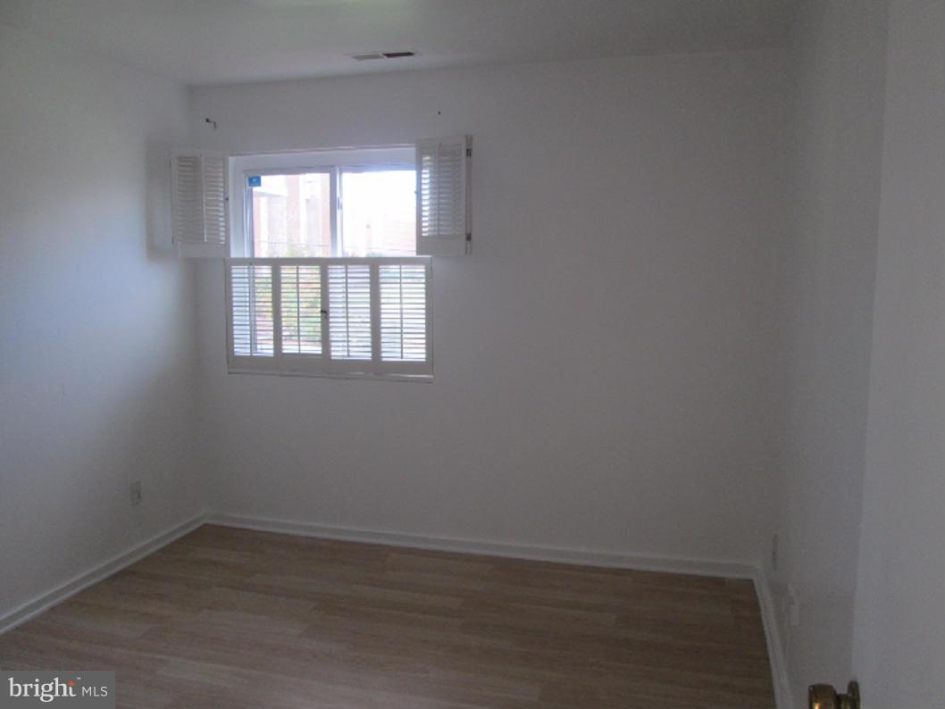 PARK HEIGHTS - Residential Lease