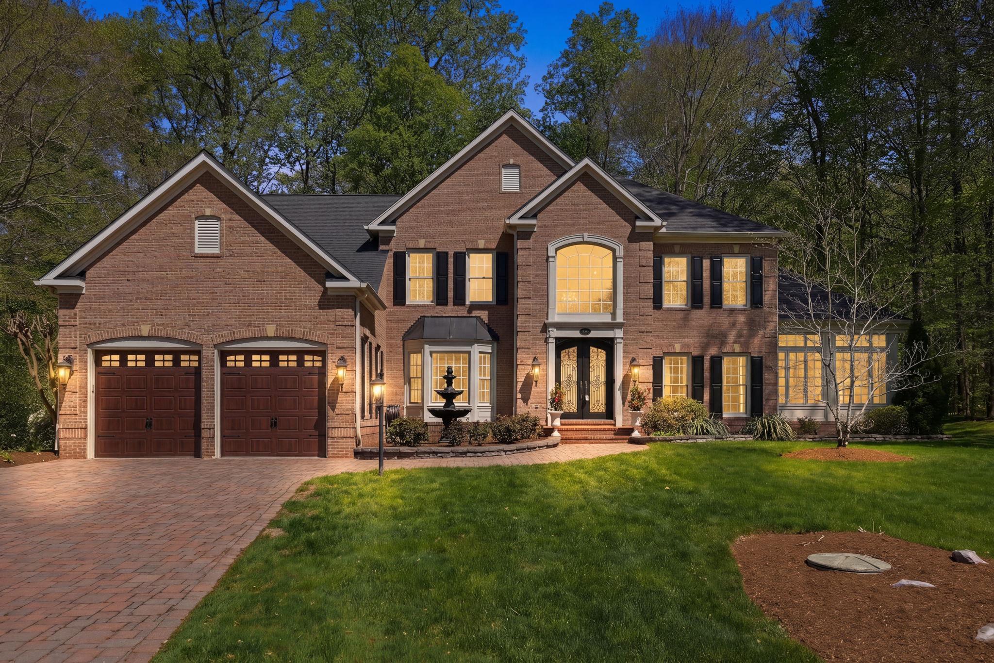 SOUTH RIVER COLONY - Residential