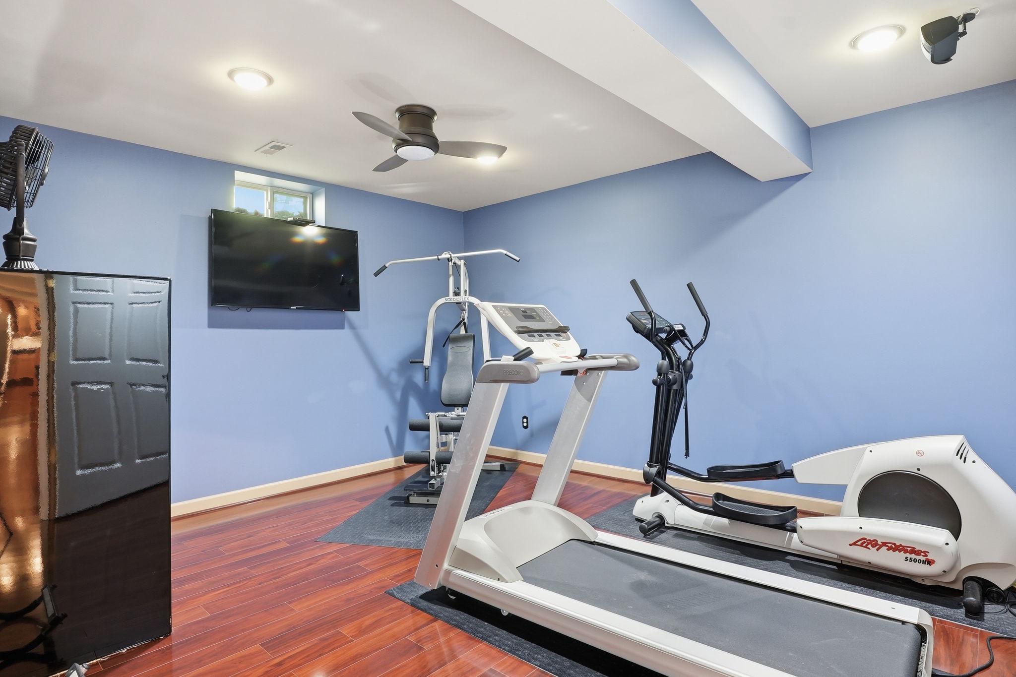 SOUTH RIVER COLONY - Residential