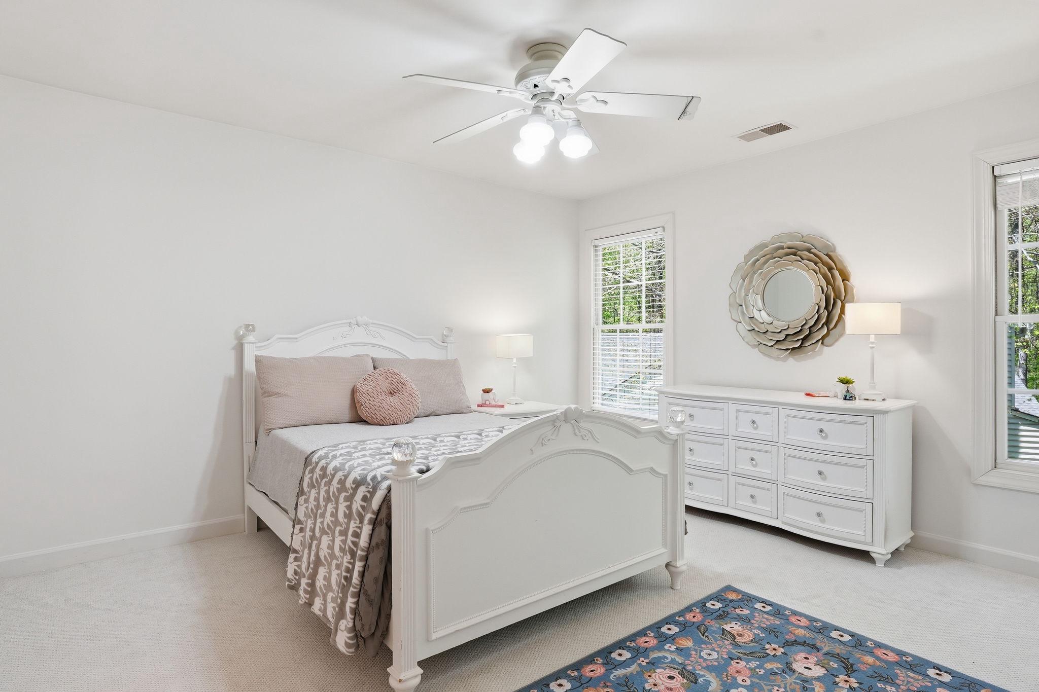 SOUTH RIVER COLONY - Residential