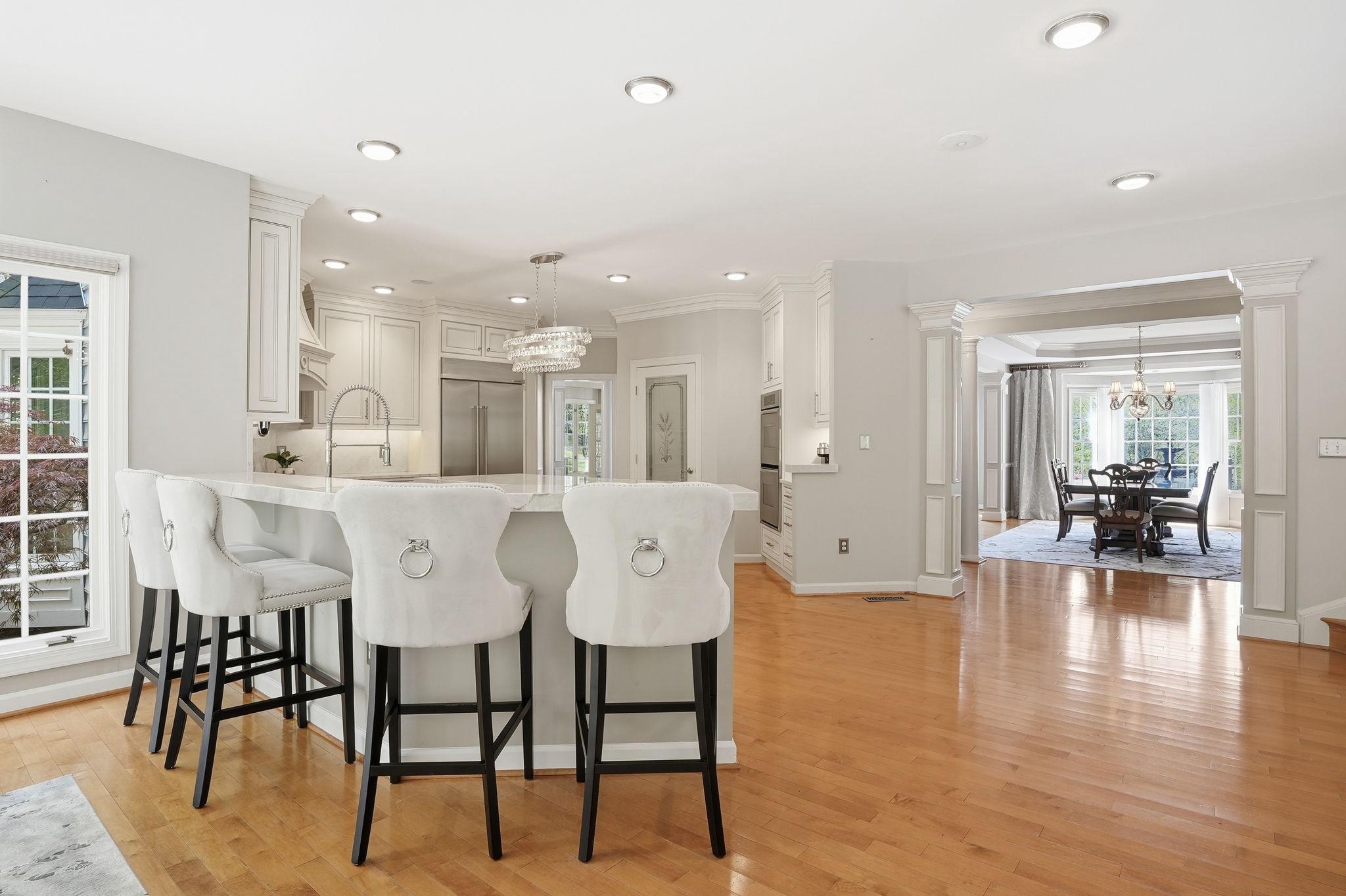 SOUTH RIVER COLONY - Residential