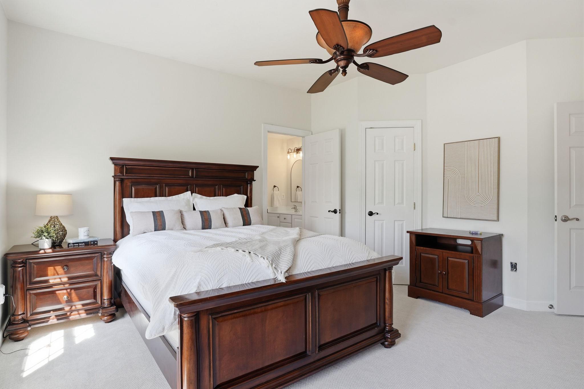 SOUTH RIVER COLONY - Residential