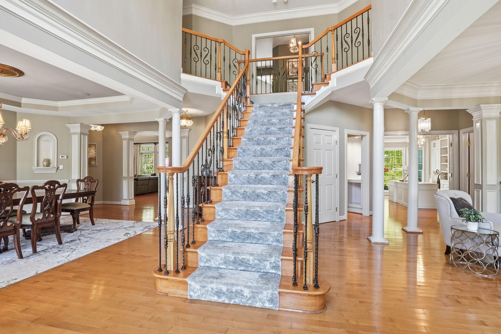 SOUTH RIVER COLONY - Residential